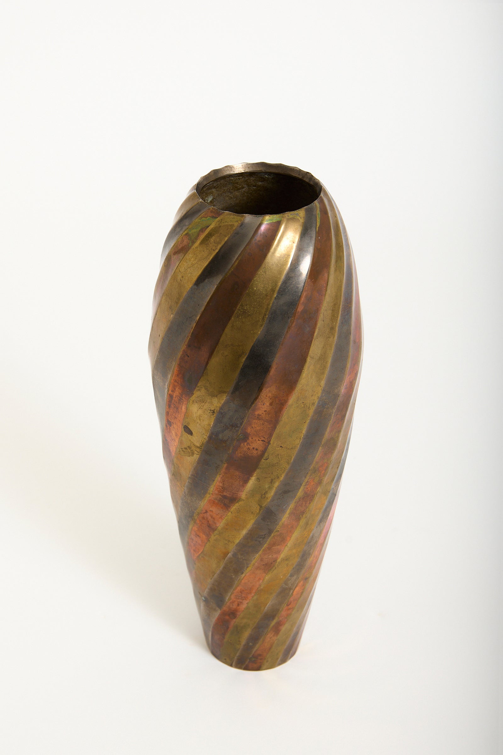 Dinanderie Vase