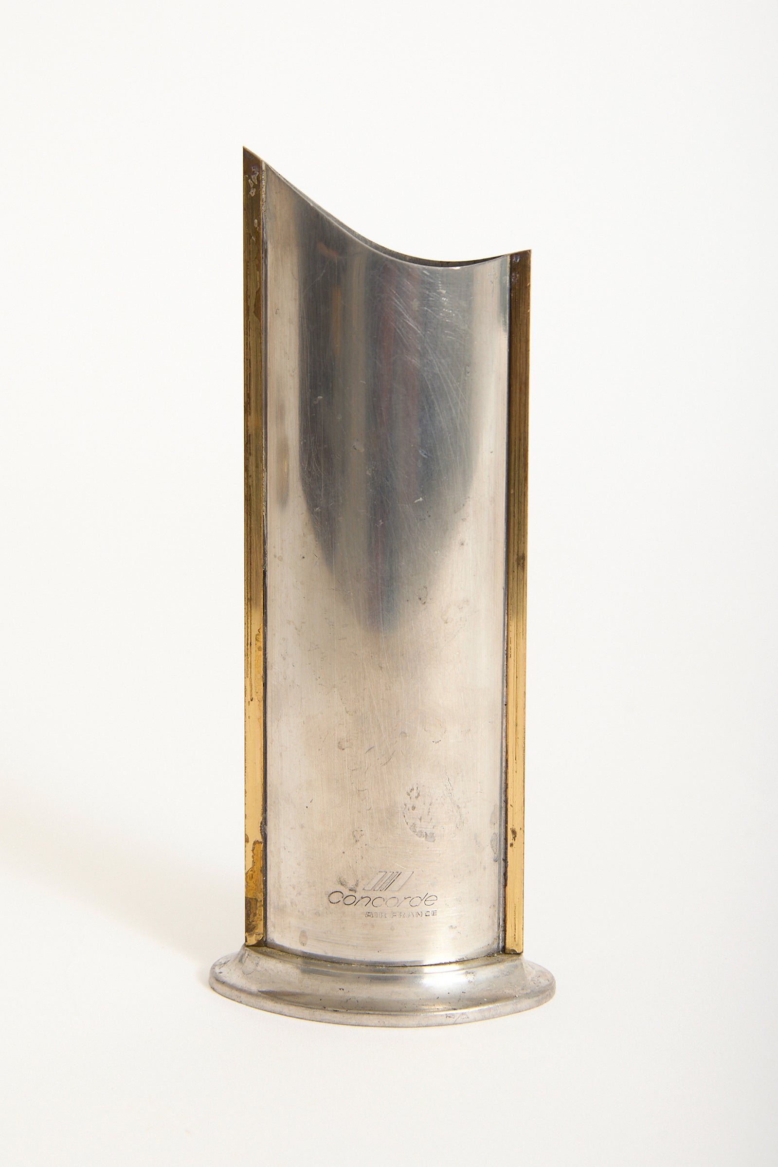 10041- Bud Vase from the Concorde