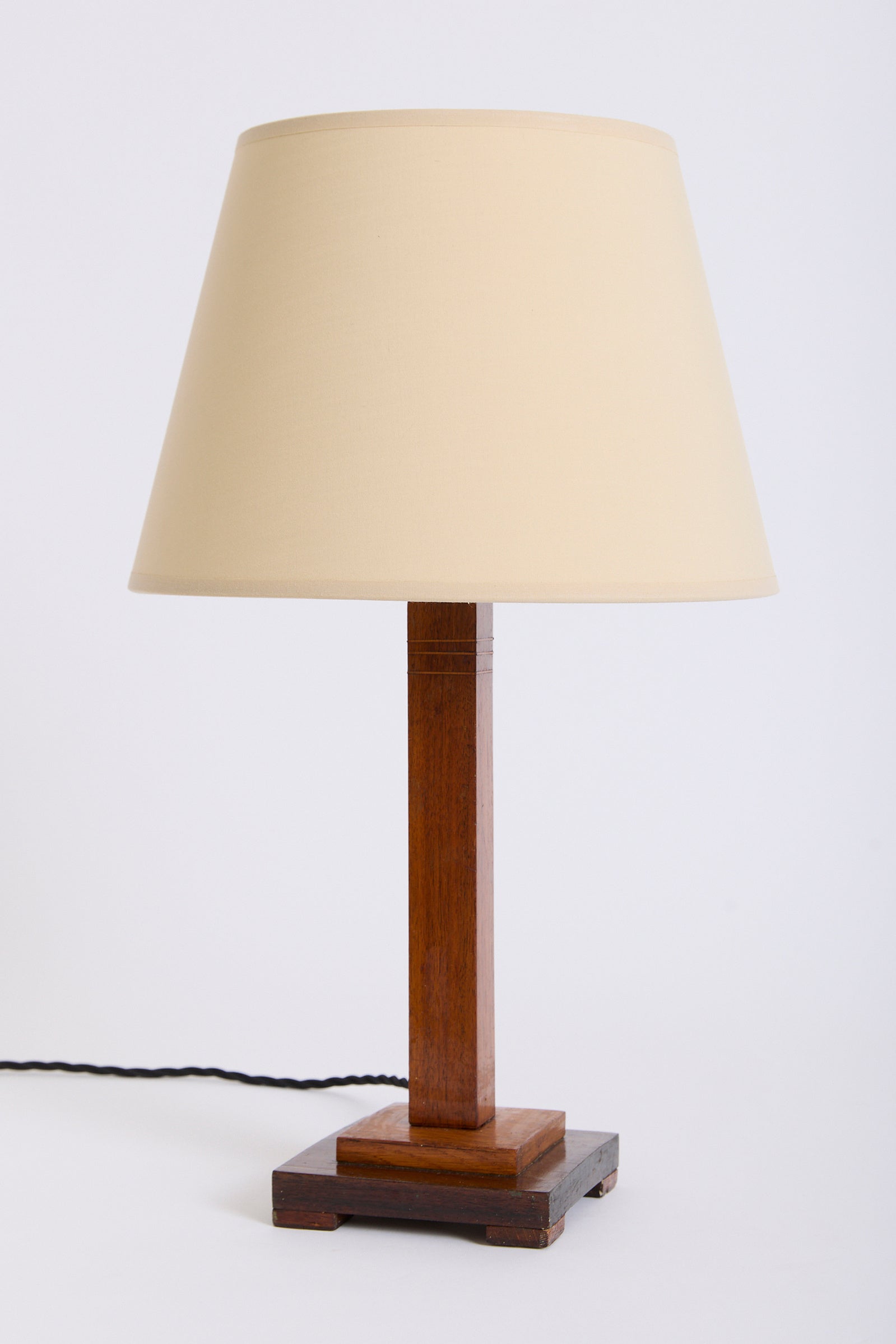 10211- Art Deco Table Lamp