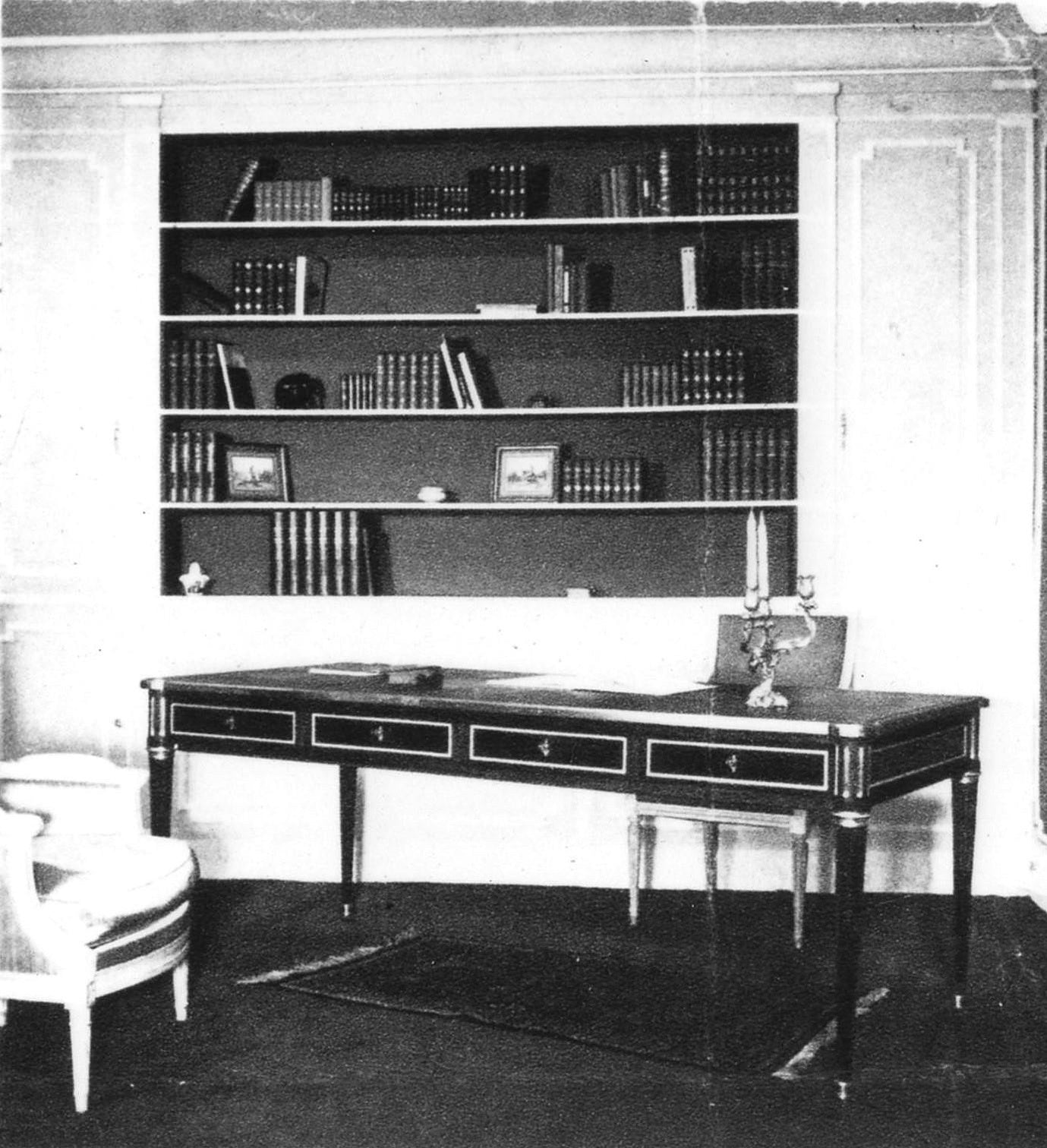 Important Bureau Plat by Maurice Rinck (1902-1983)