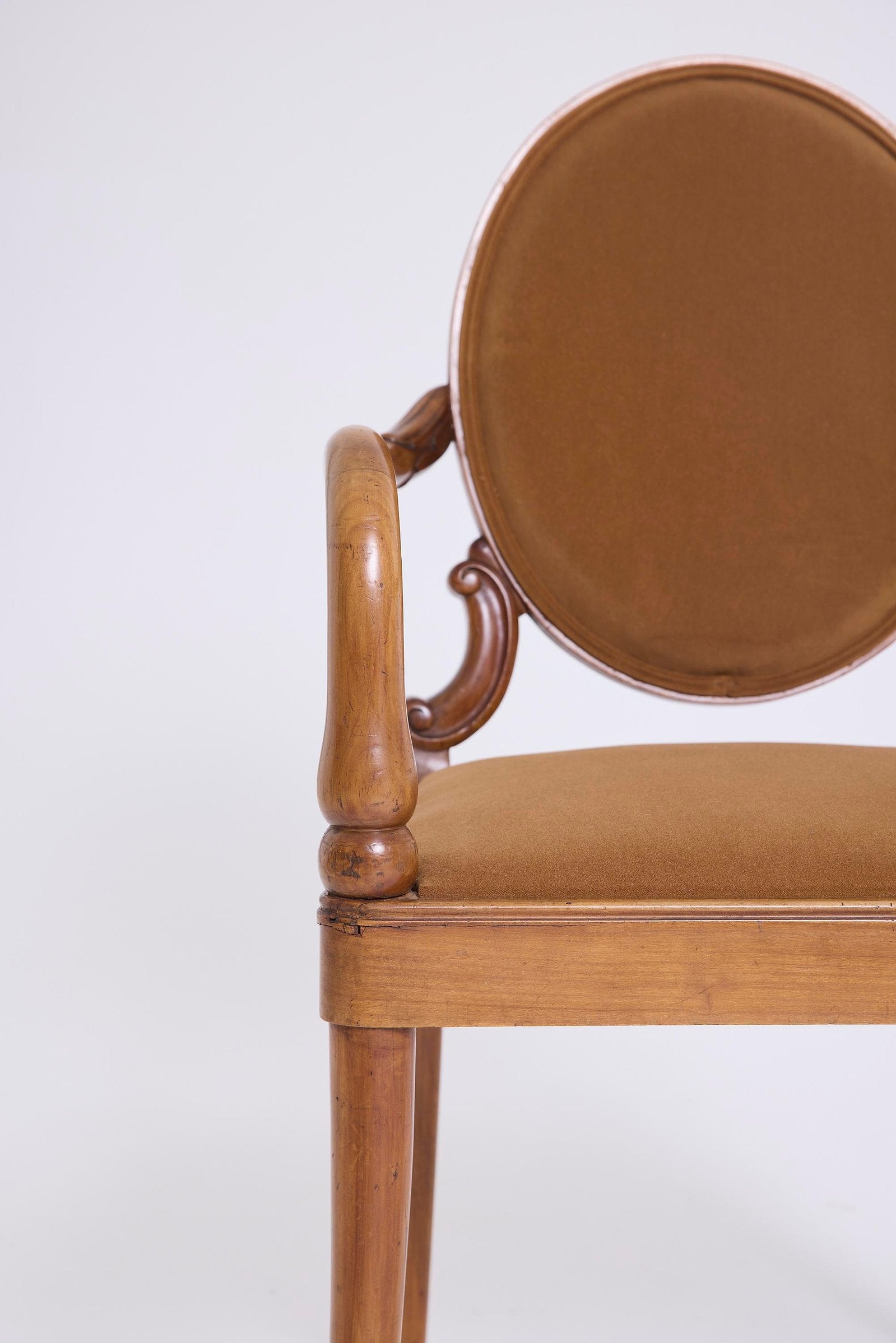 Medallion Armchair