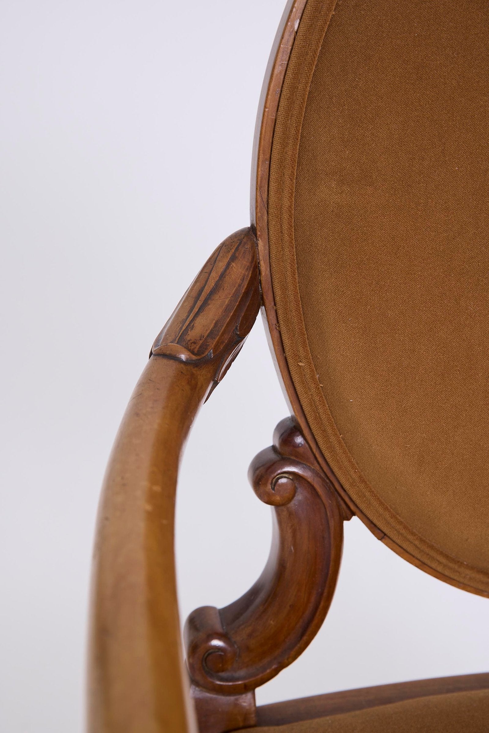 Medallion Armchair