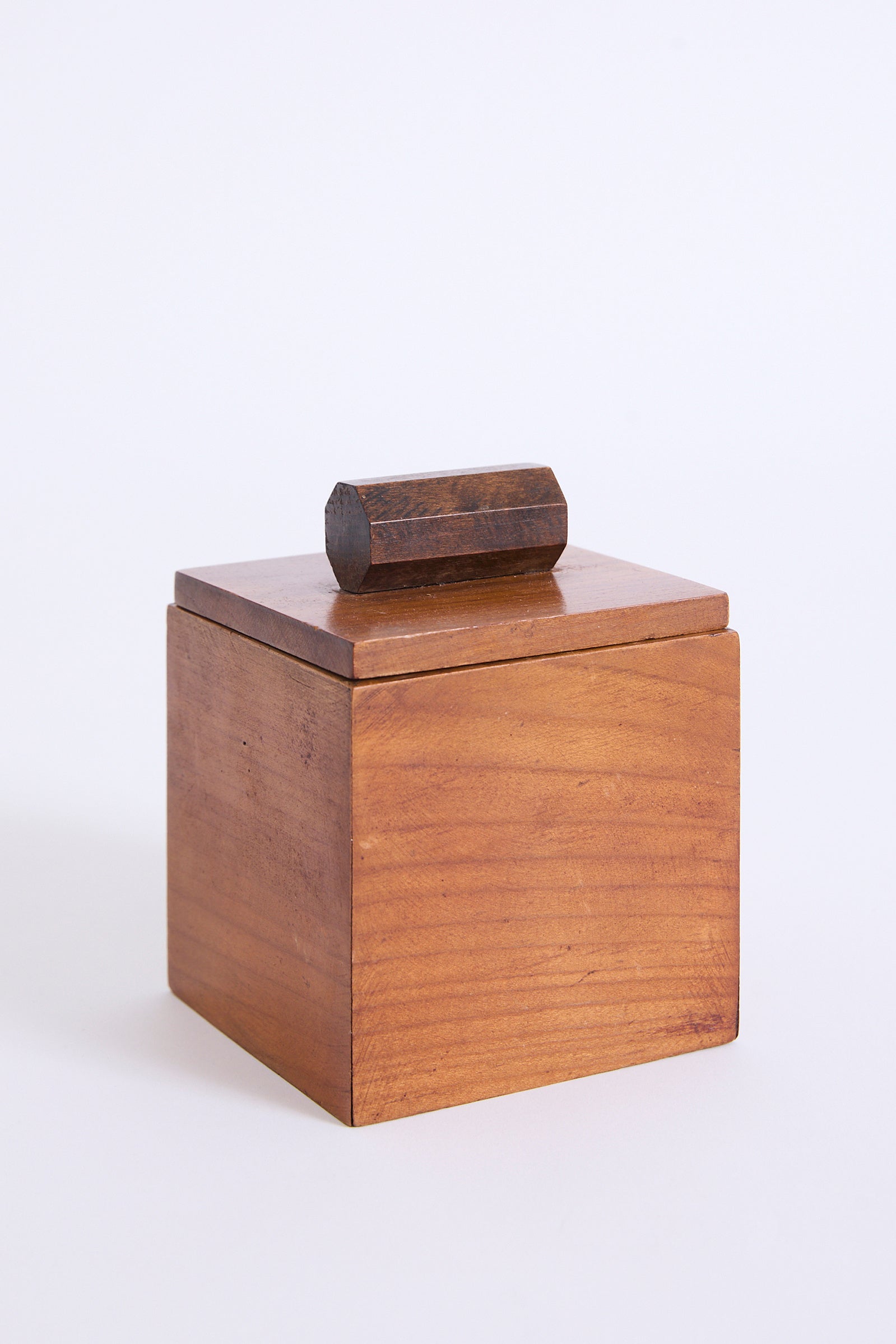 10519- Art Deco Box
