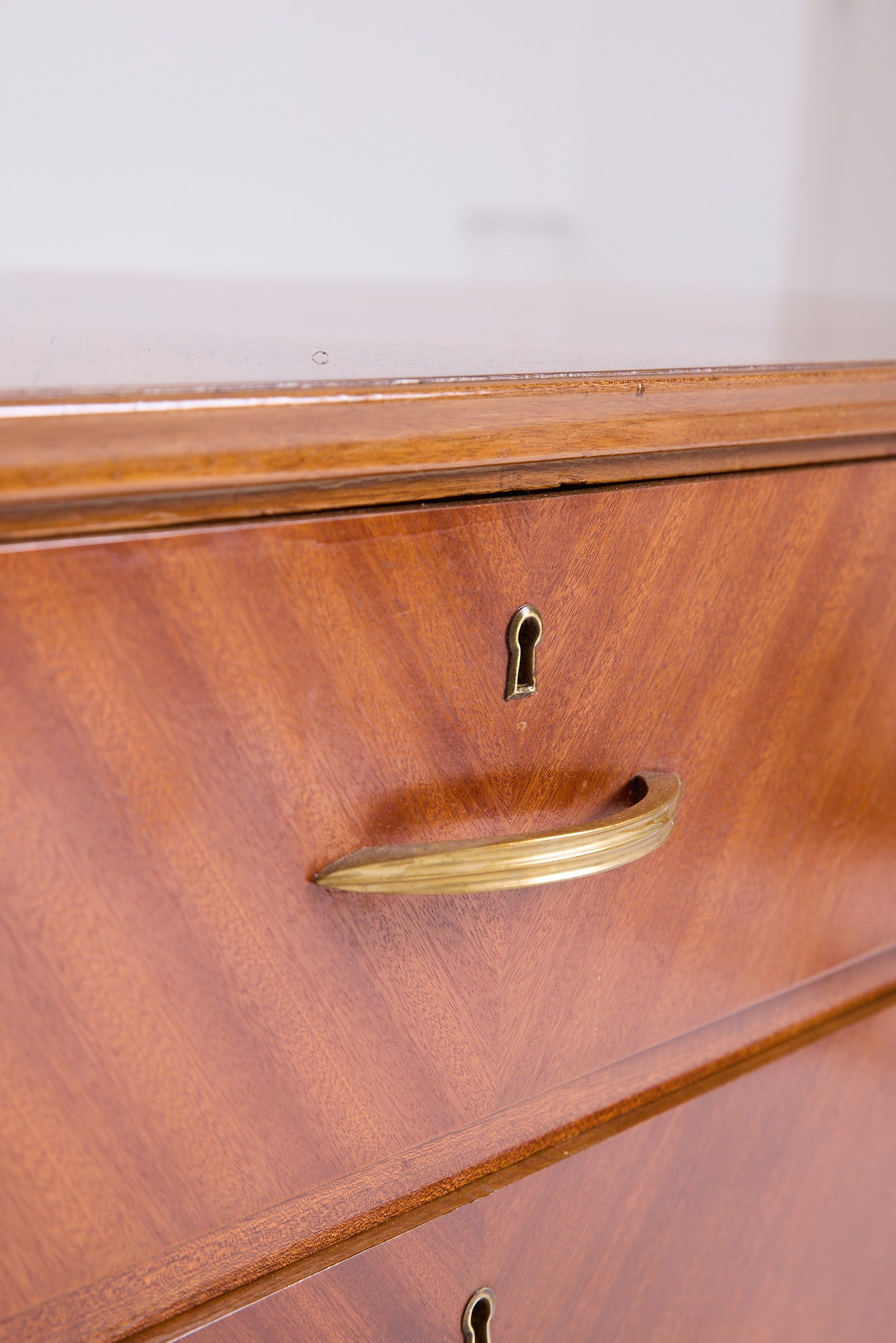 Italian Mid-Century Chest of Drawers