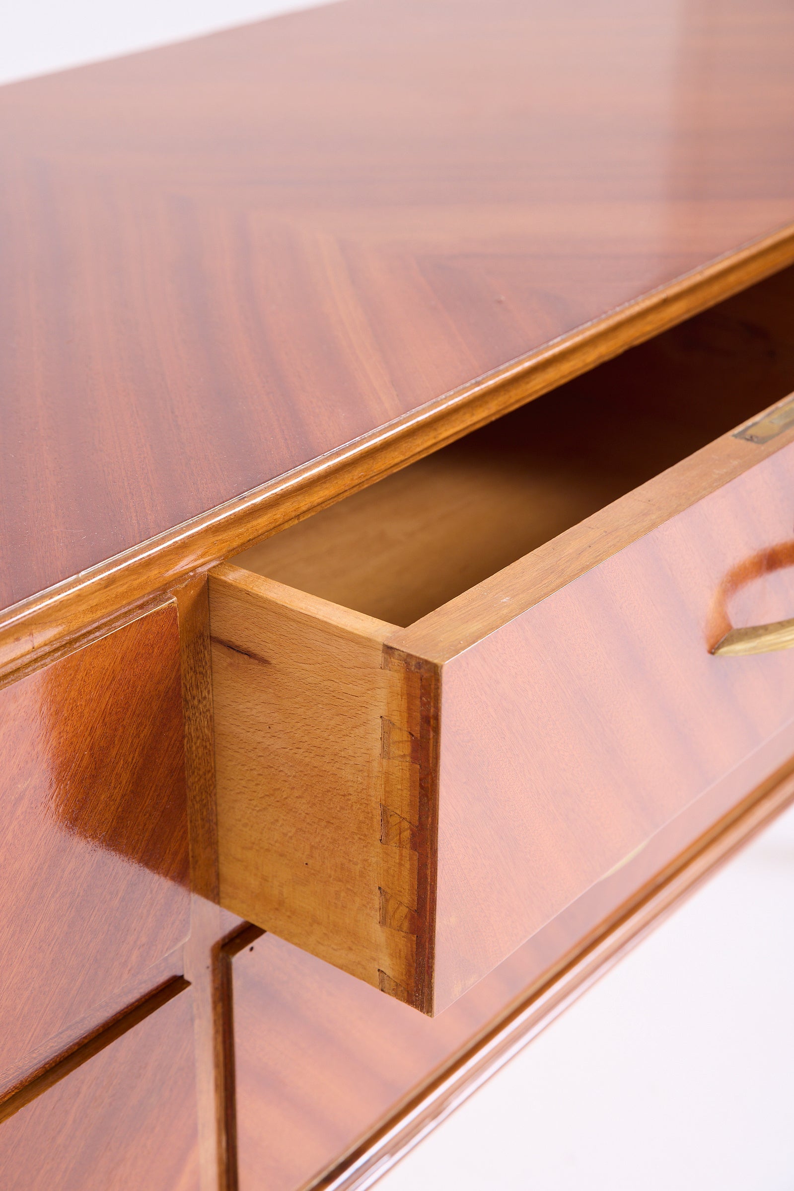 Italian Mid-Century Chest of Drawers