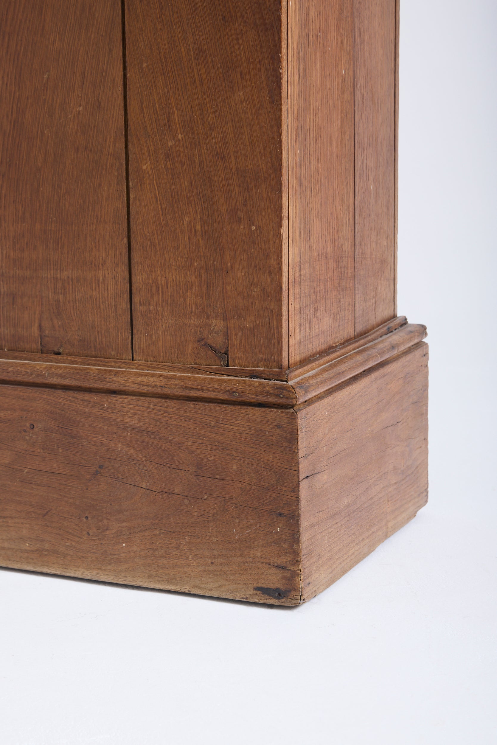 Oak Pedestal