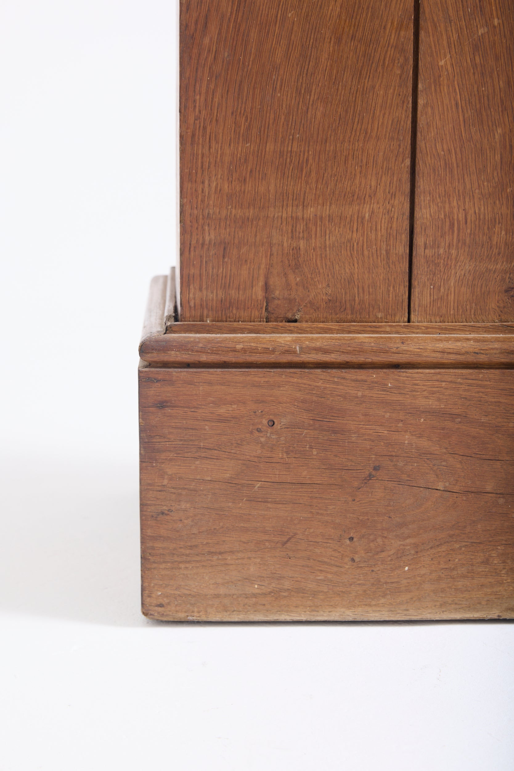 Oak Pedestal