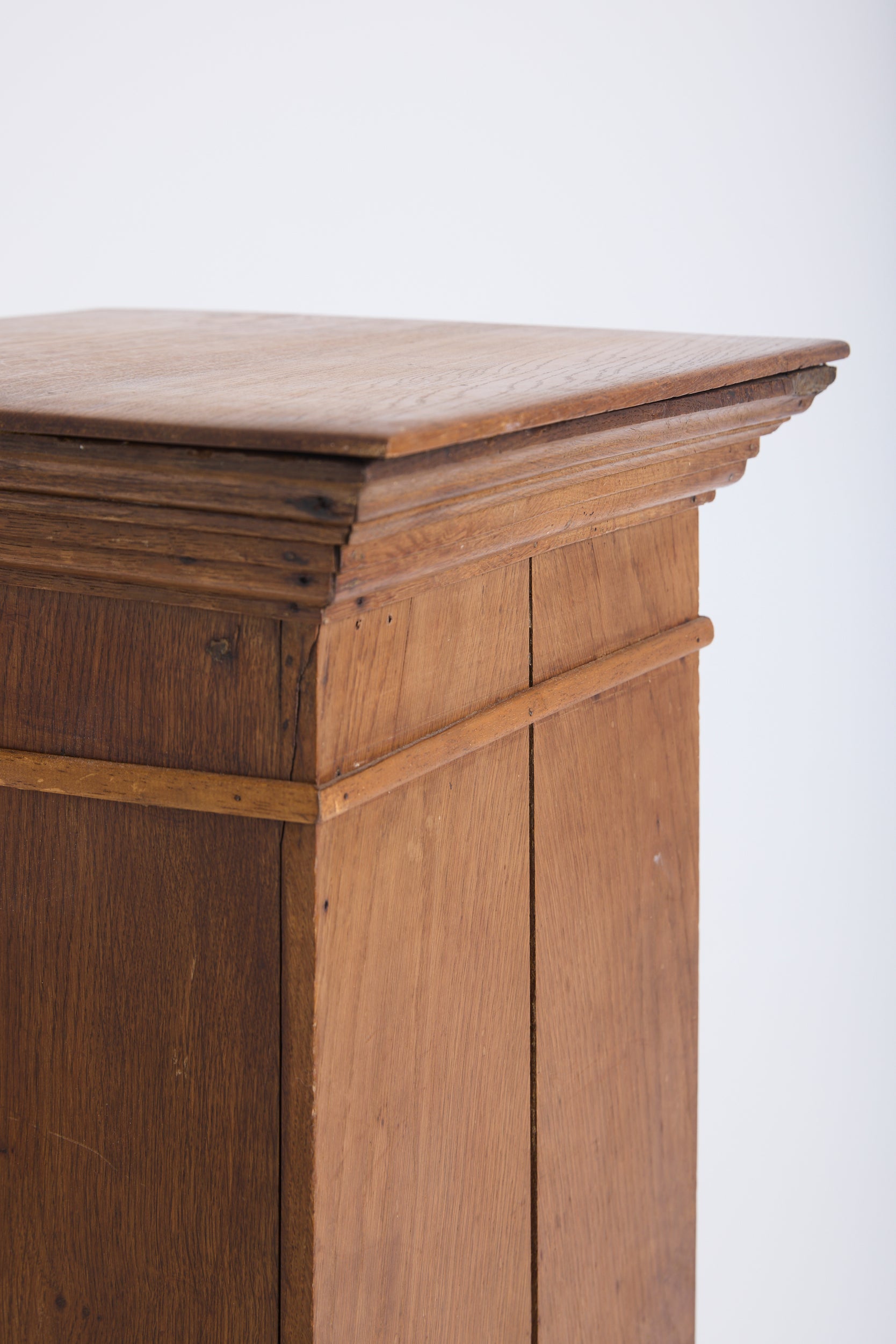 Oak Pedestal