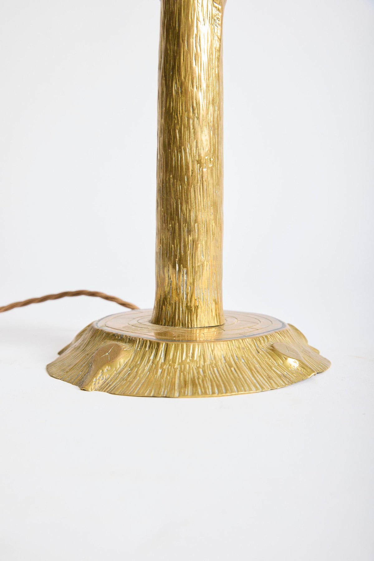 Naturalistic Table Lamp