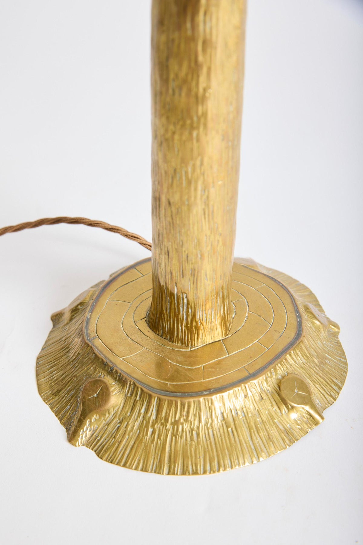 Naturalistic Table Lamp