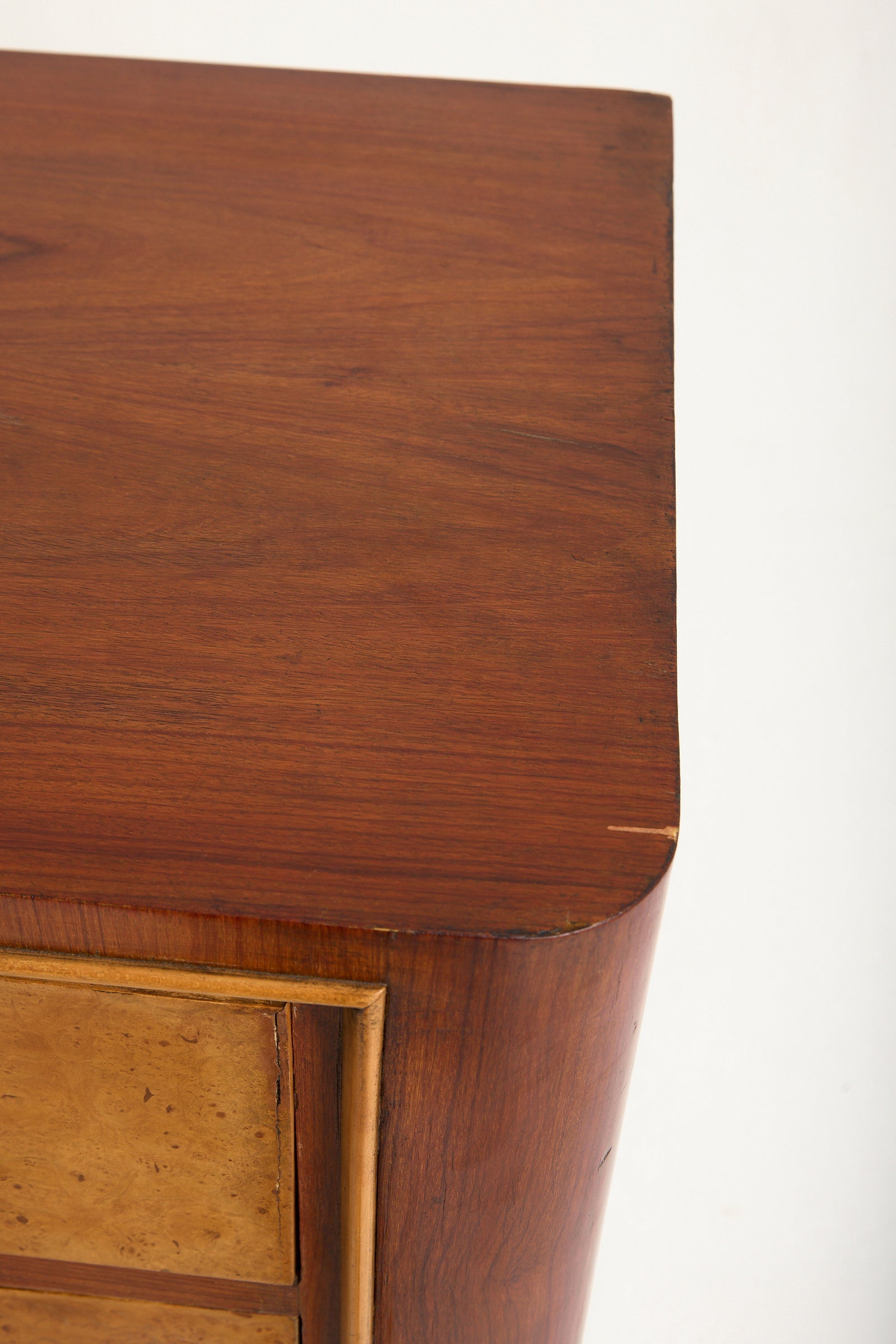 Italian Chest of Drawers