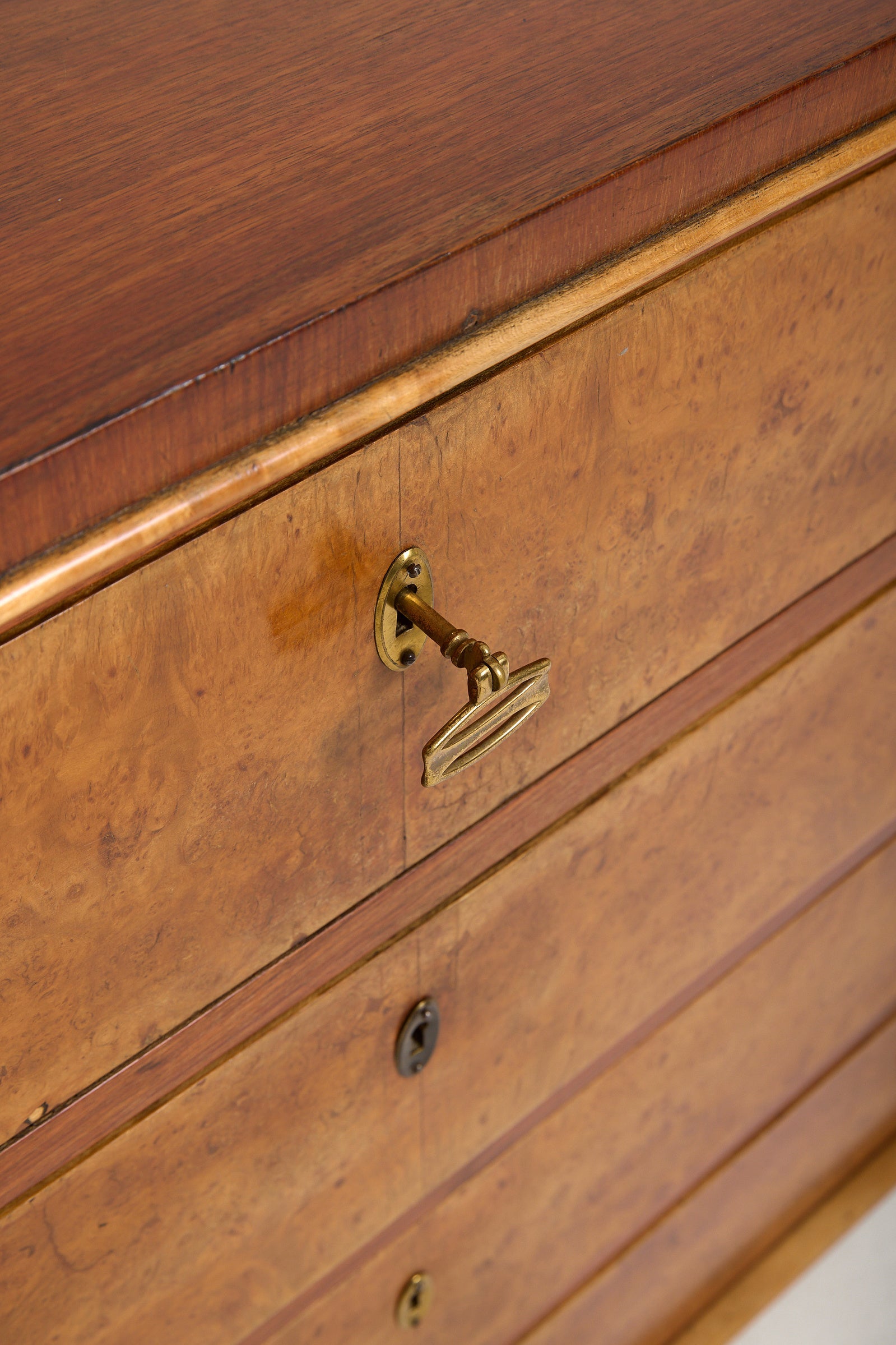 Italian Chest of Drawers