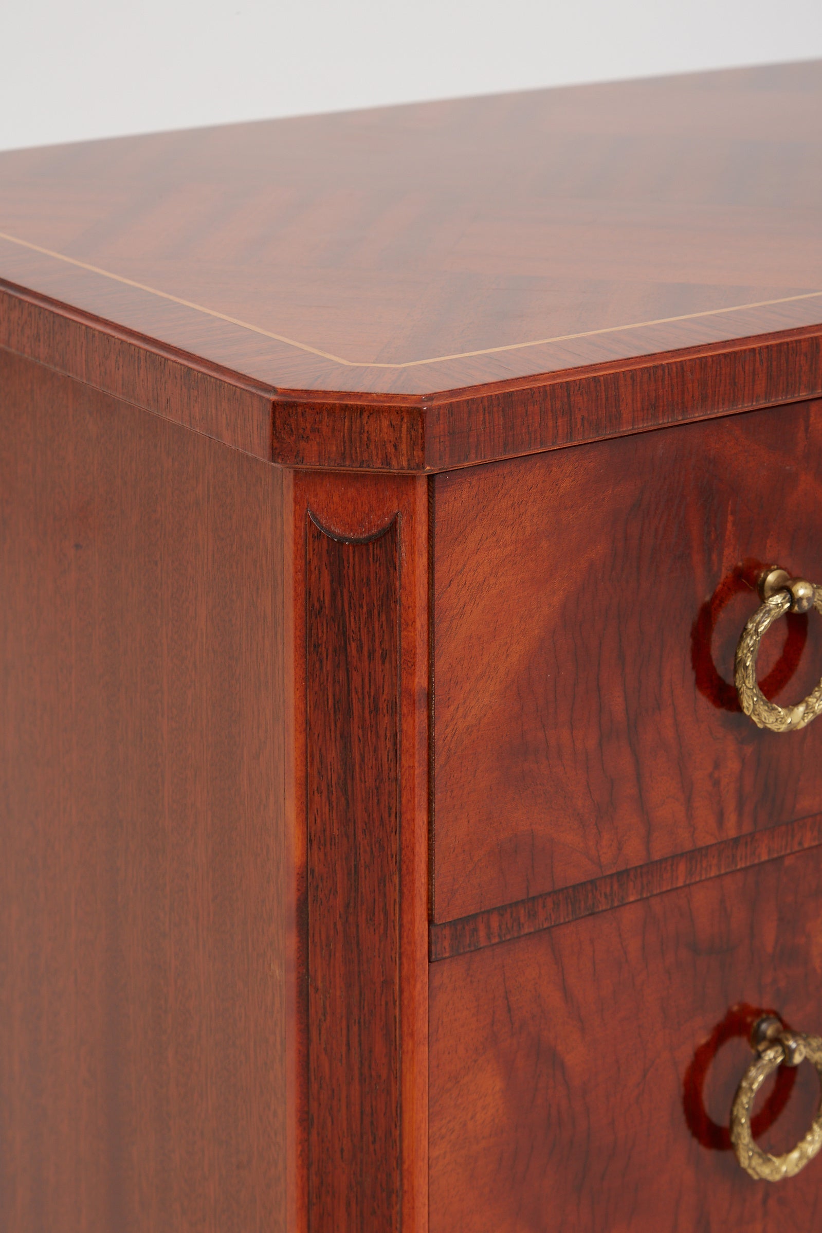 Mid-Century Chest of Drawers