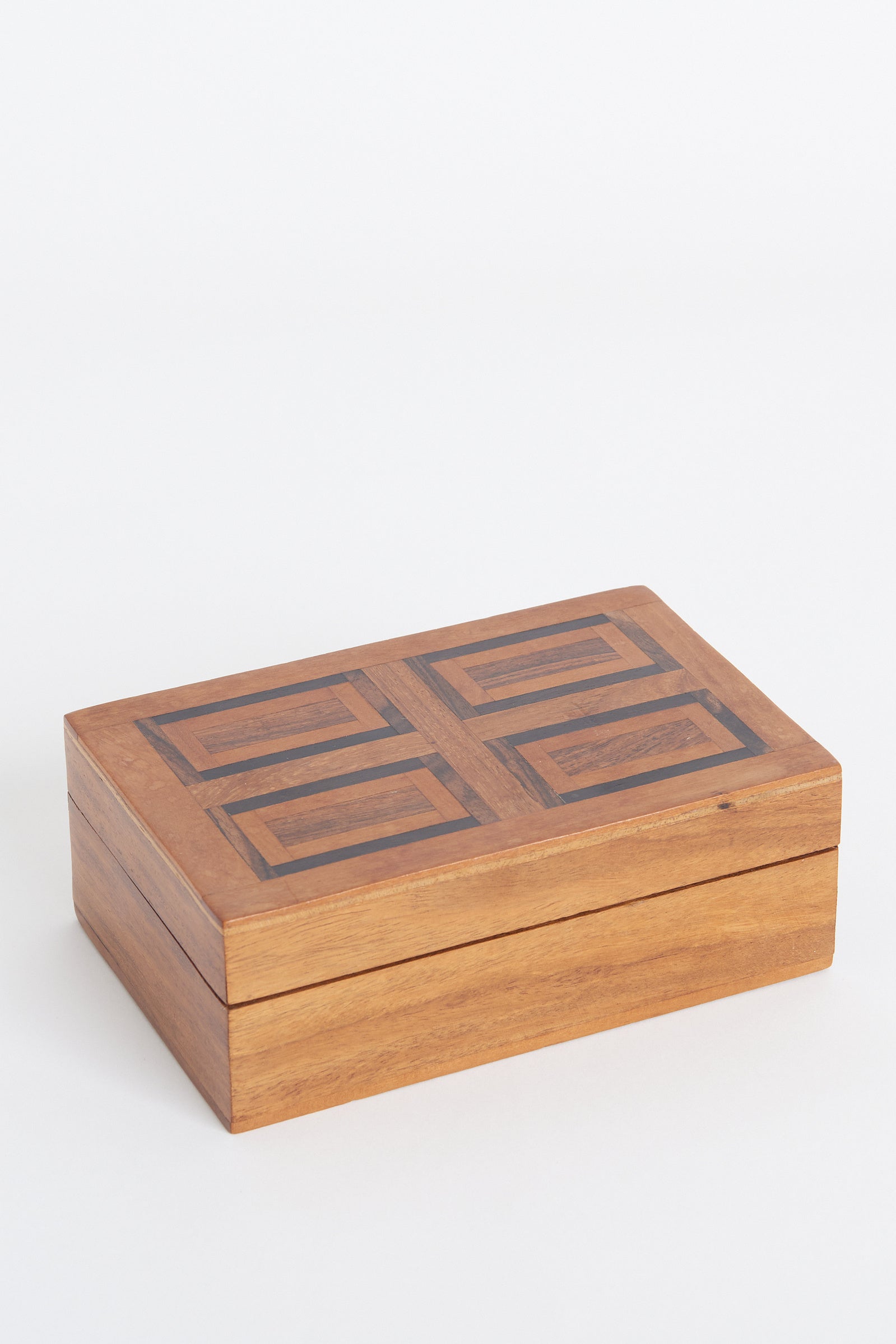 7789- Art Deco Box