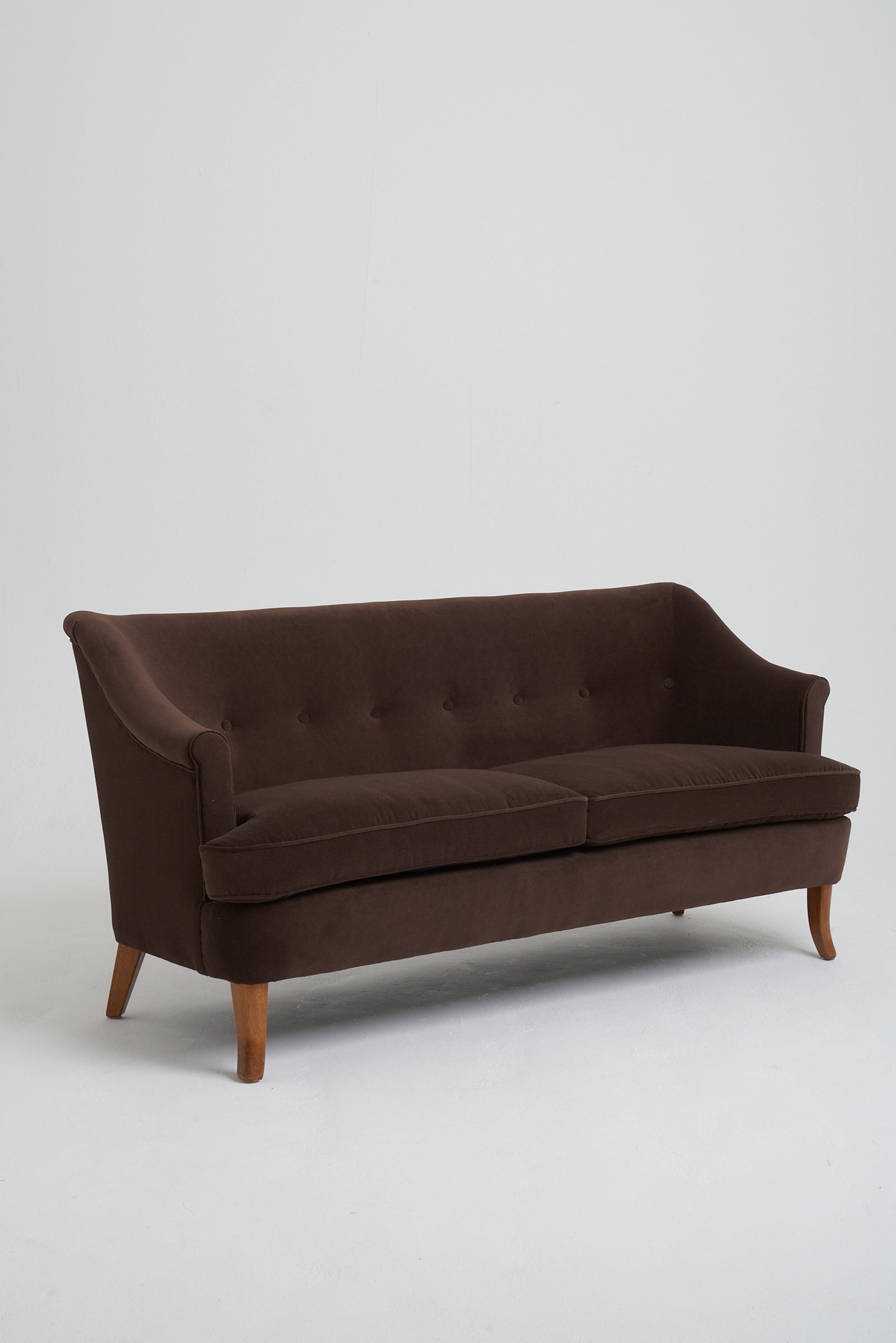 7872 - Mid-Century Brown Velvet Sofa