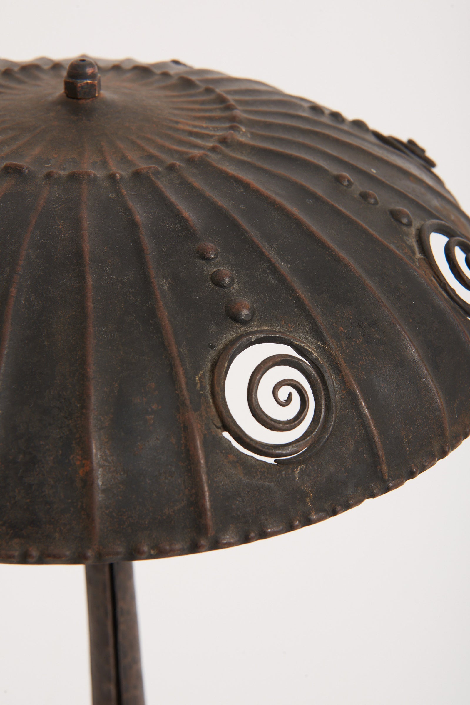 Secessionist Iron Table Lamp
