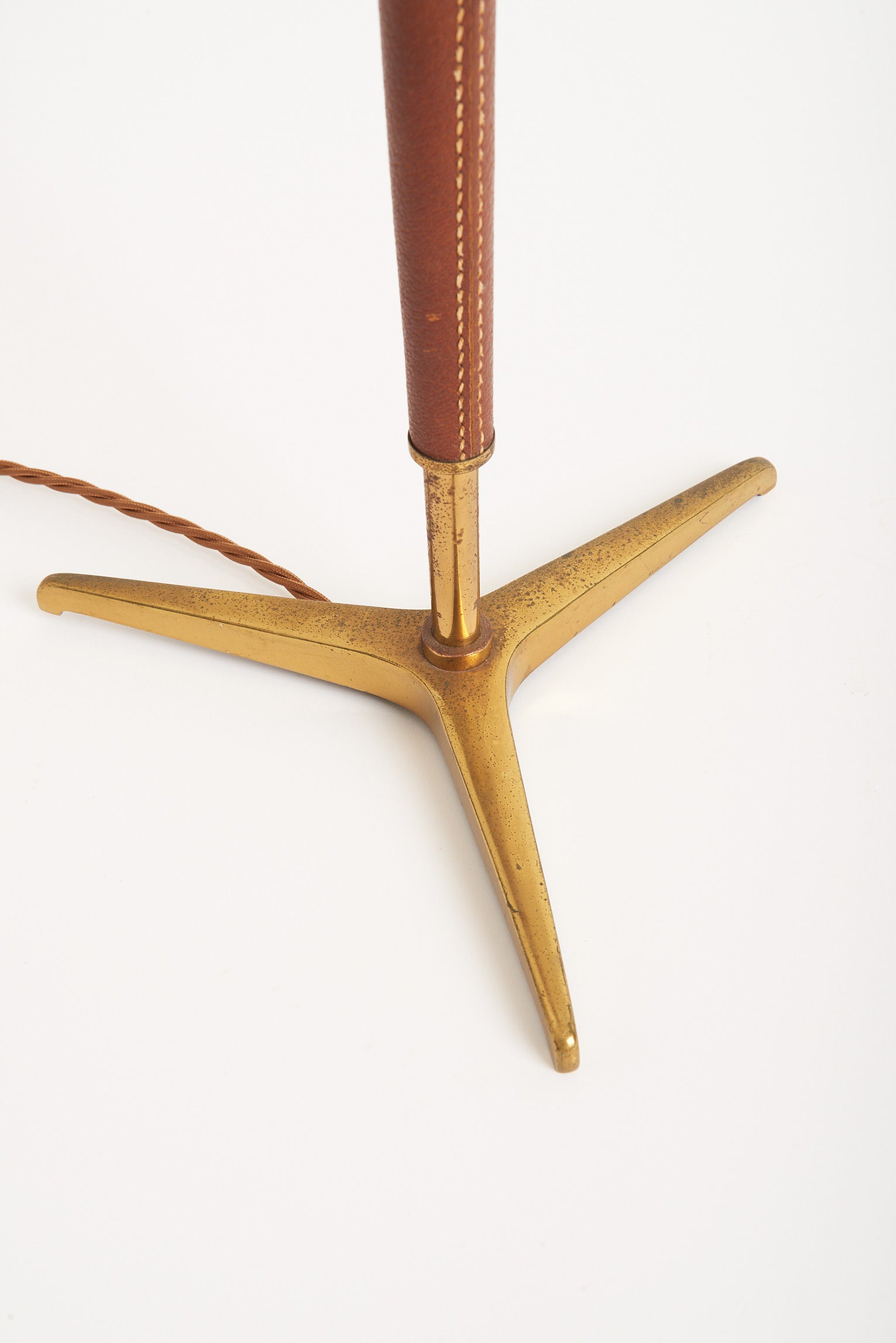 1950s Brass and Brown Leather Table Lamp