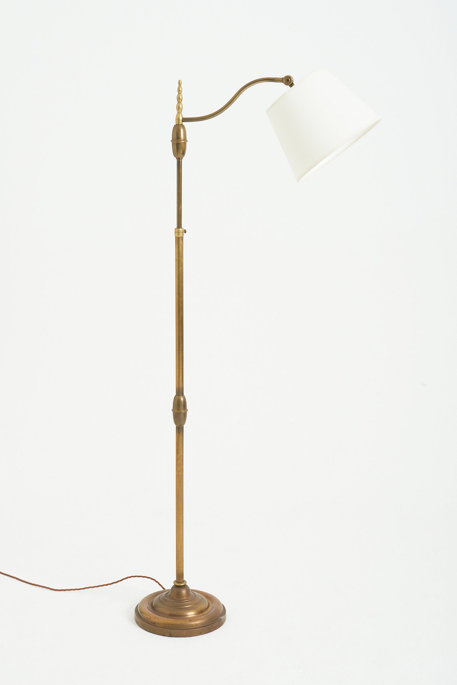 8053- Mid-Century Brass Telescopic Floor lamp
