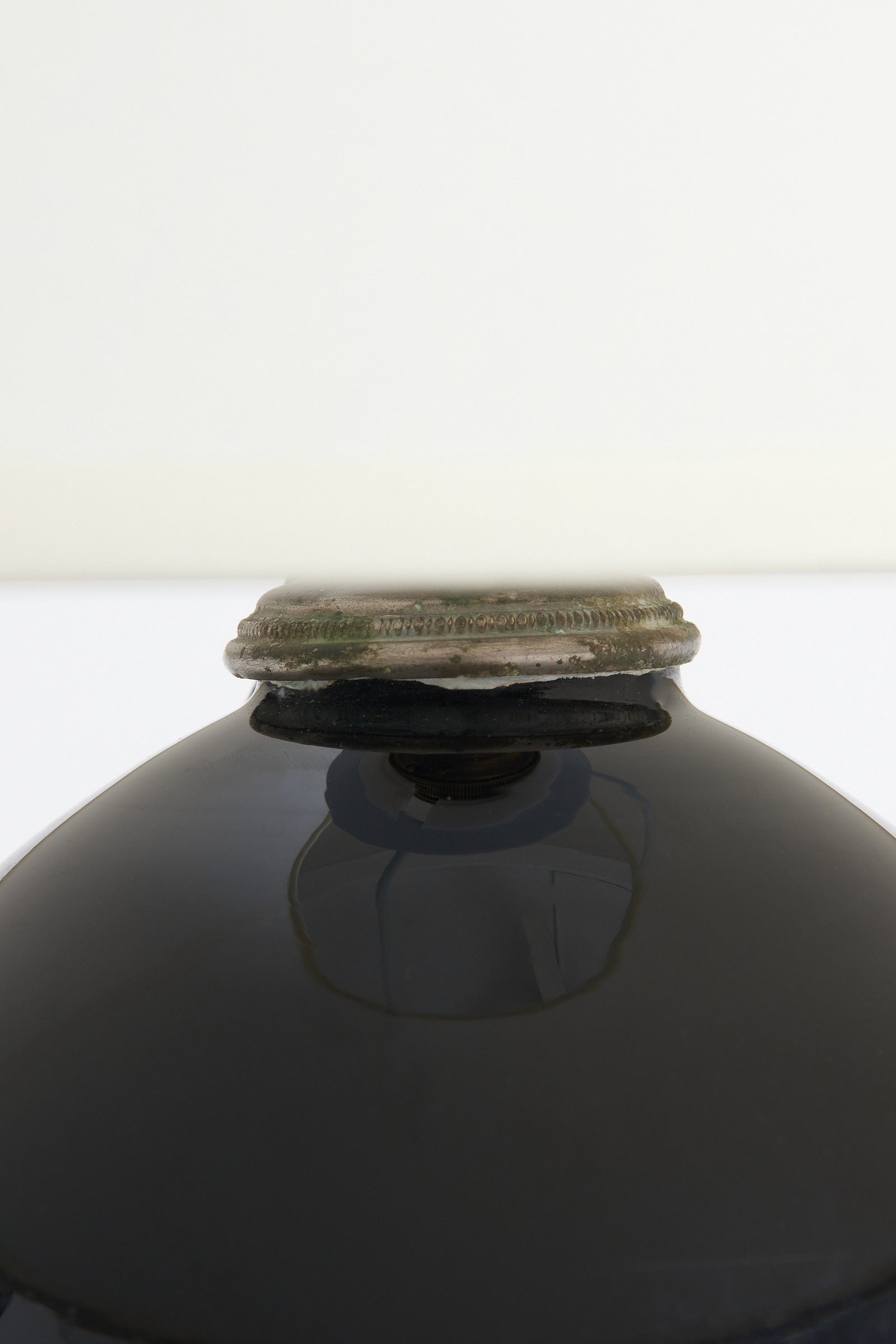 Black Glass Table Lamp