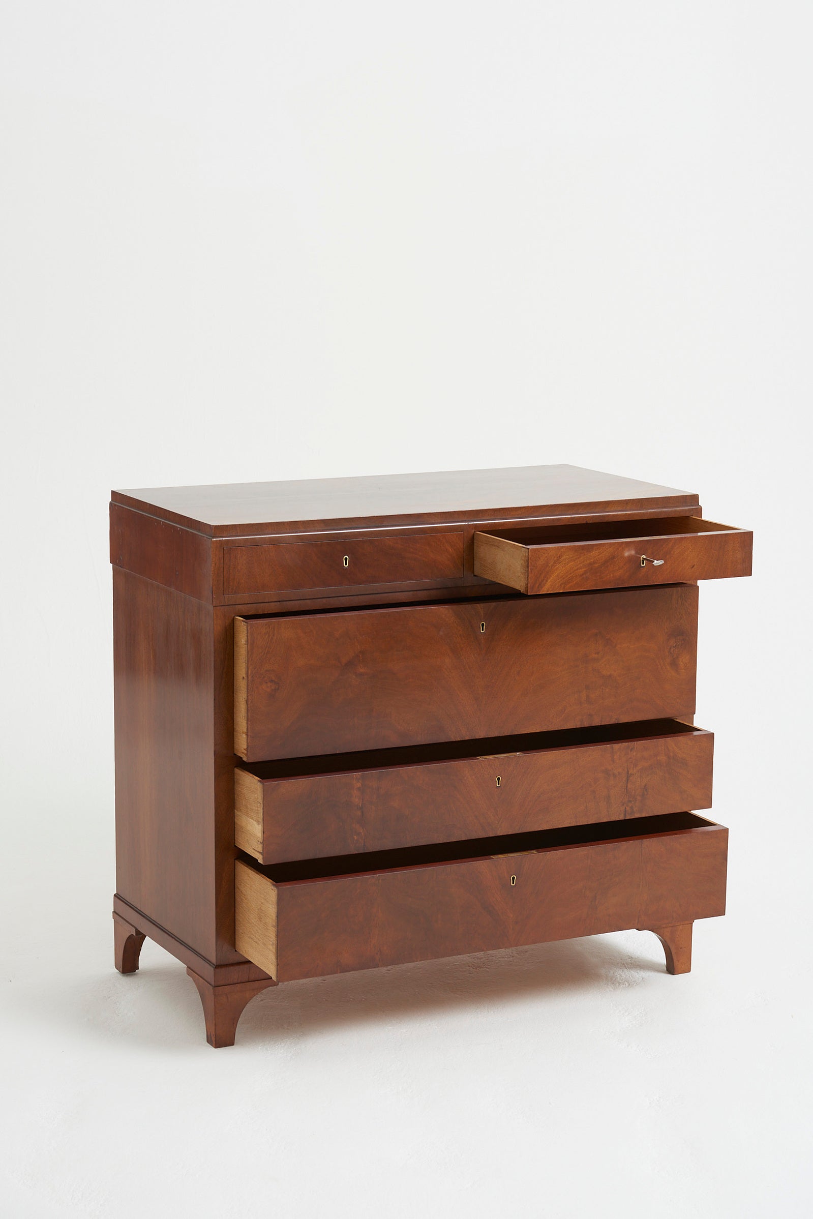 Art Deco Mahogany Chest of Drawers