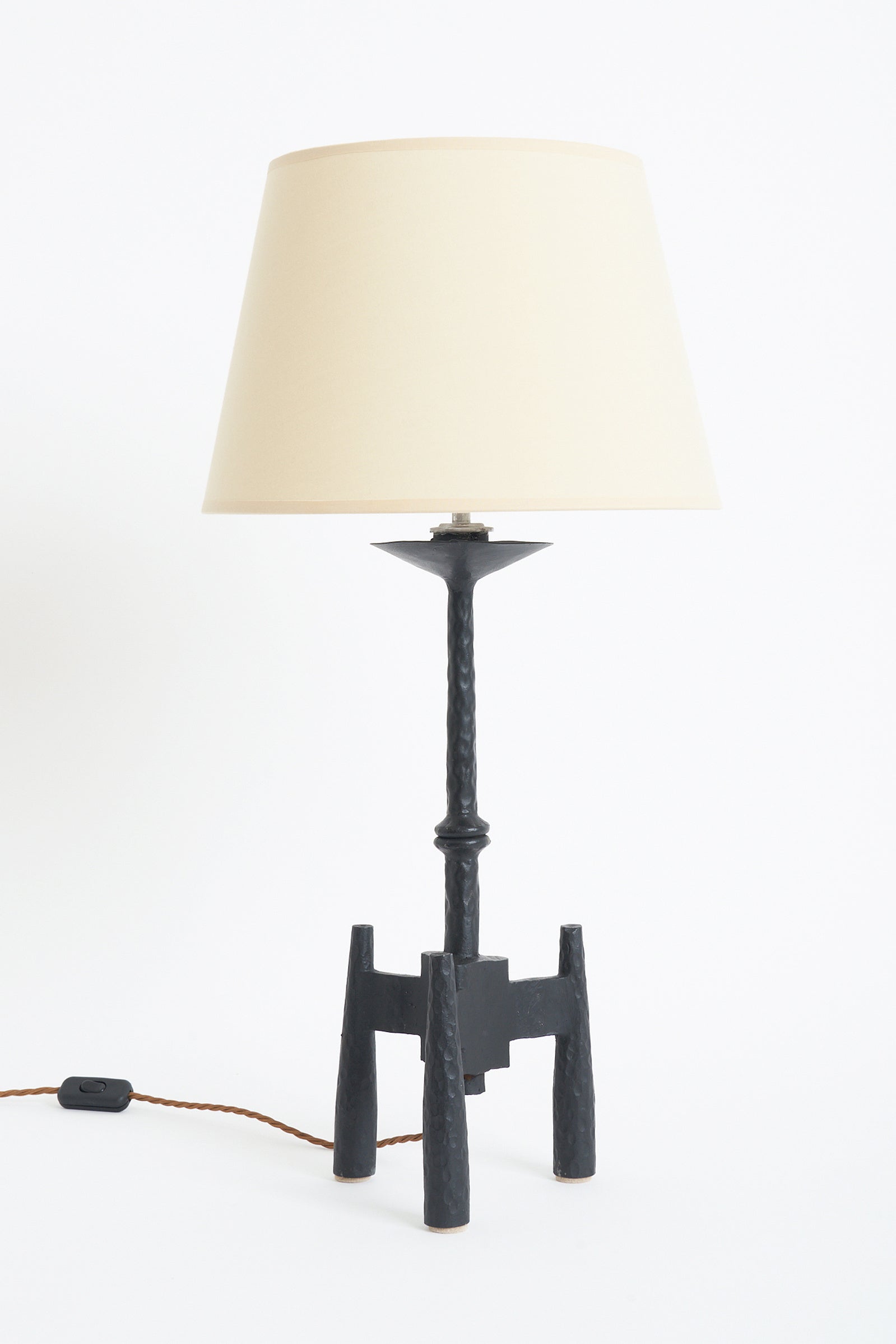 8342- Brutalist Iron Table Lamp