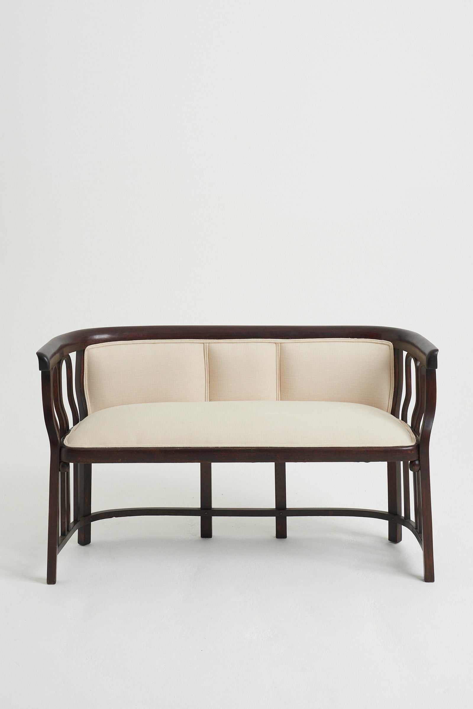 8522- Vienna Secession Settee