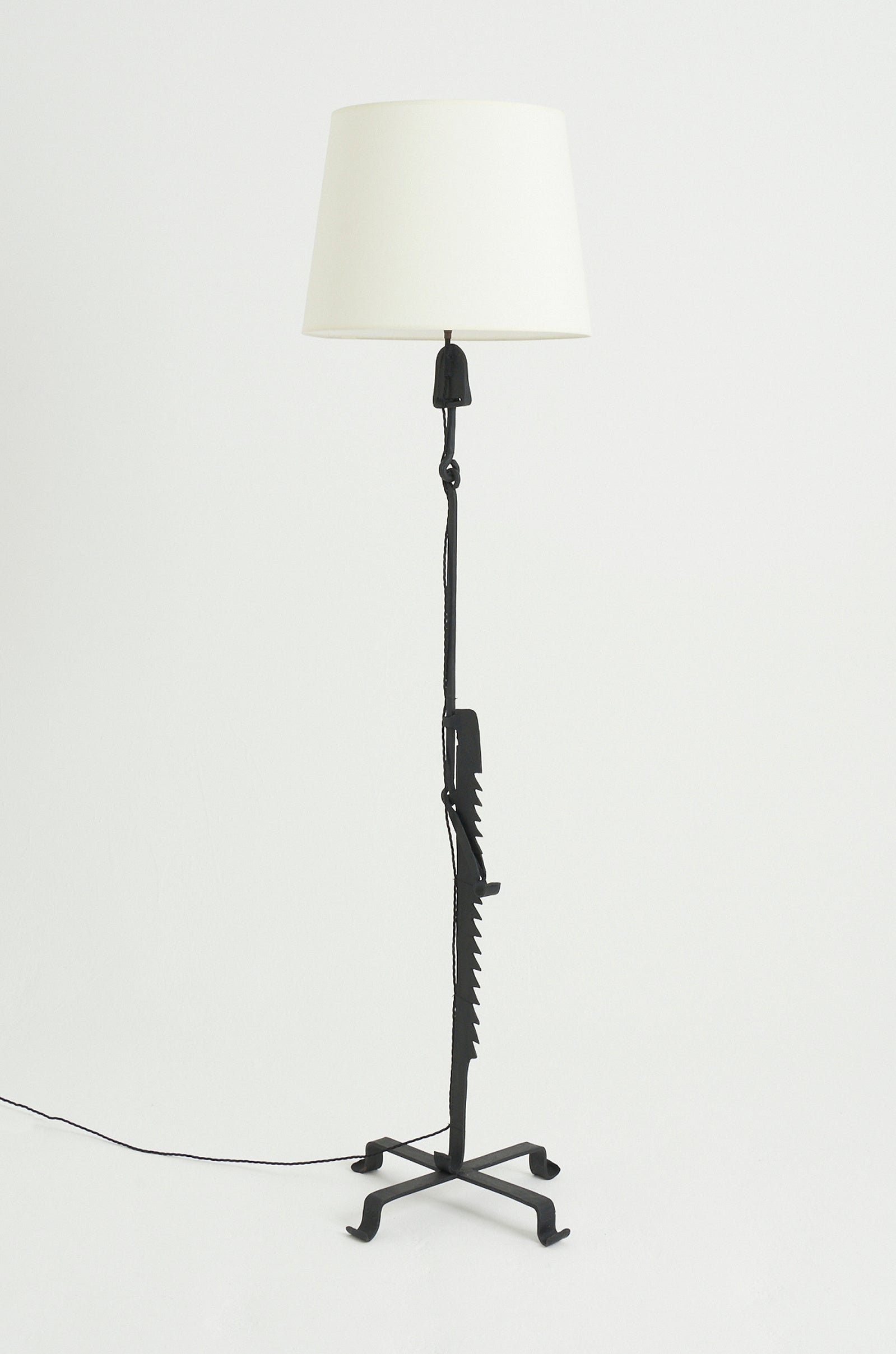 8662- Forged Iron Floor Lamp