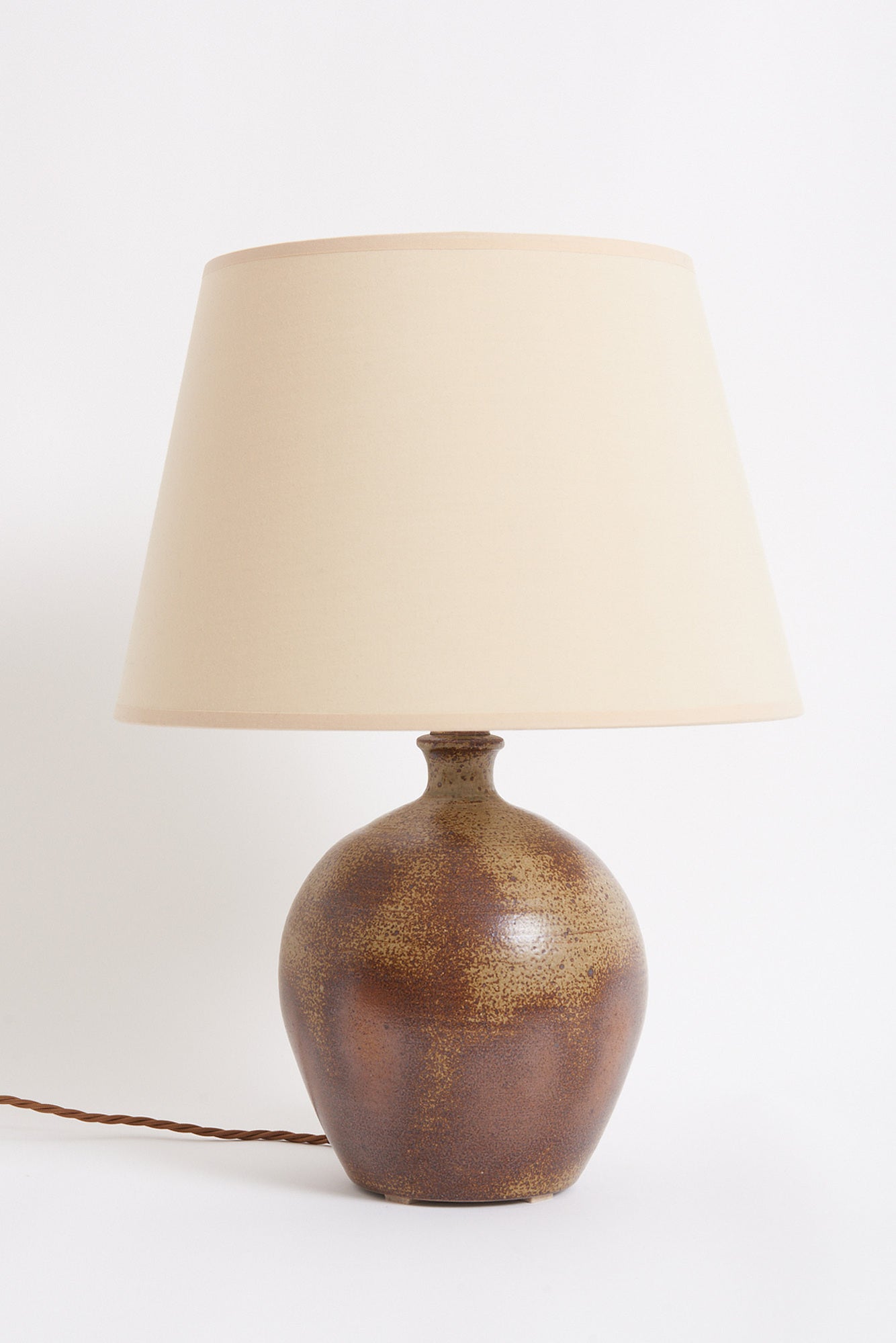 8773- Stoneware Table Lamp