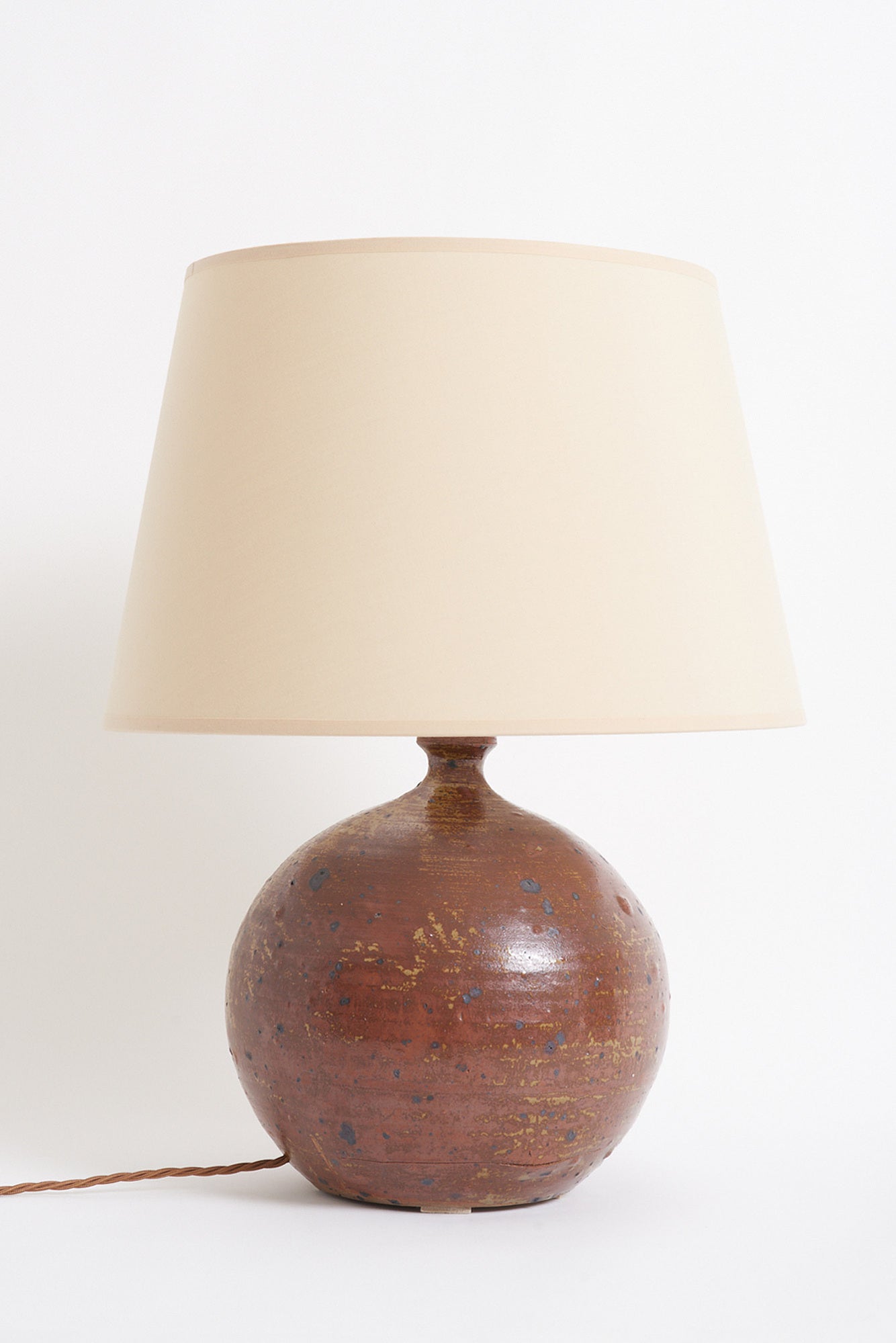 8774- Stoneware Table Lamp