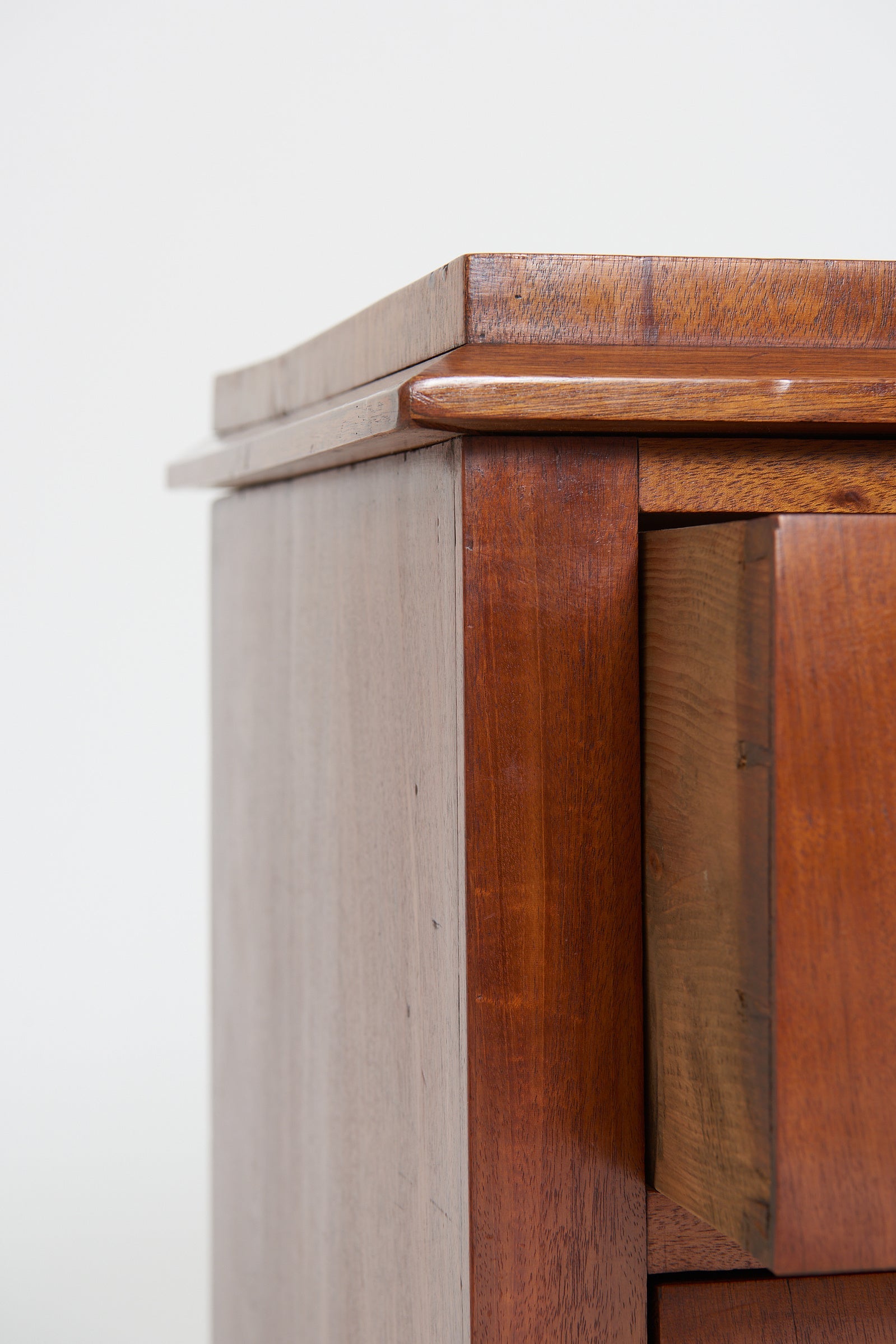 Neoclassical Mahogany Chest of Drawers