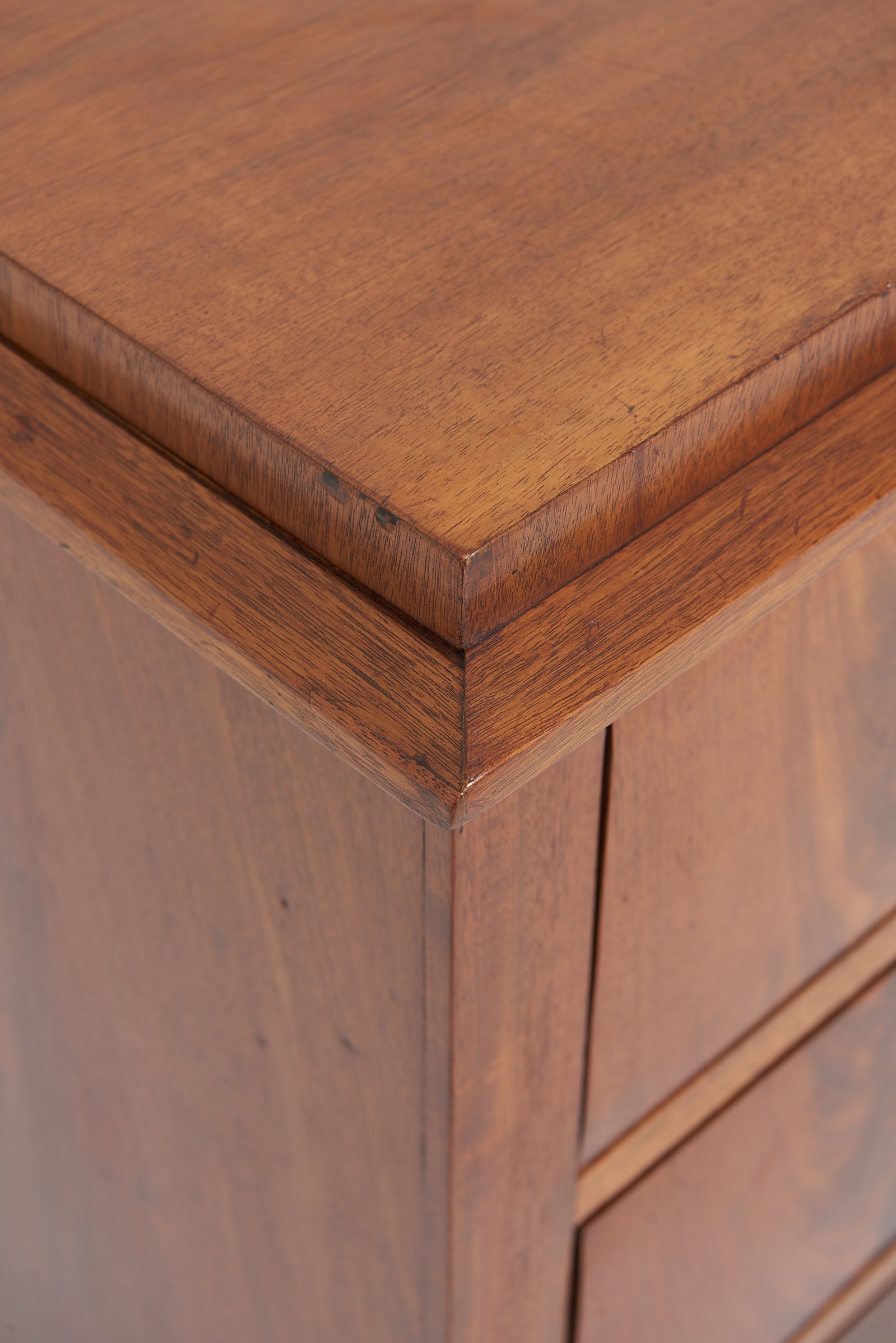 Neoclassical Mahogany Chest of Drawers