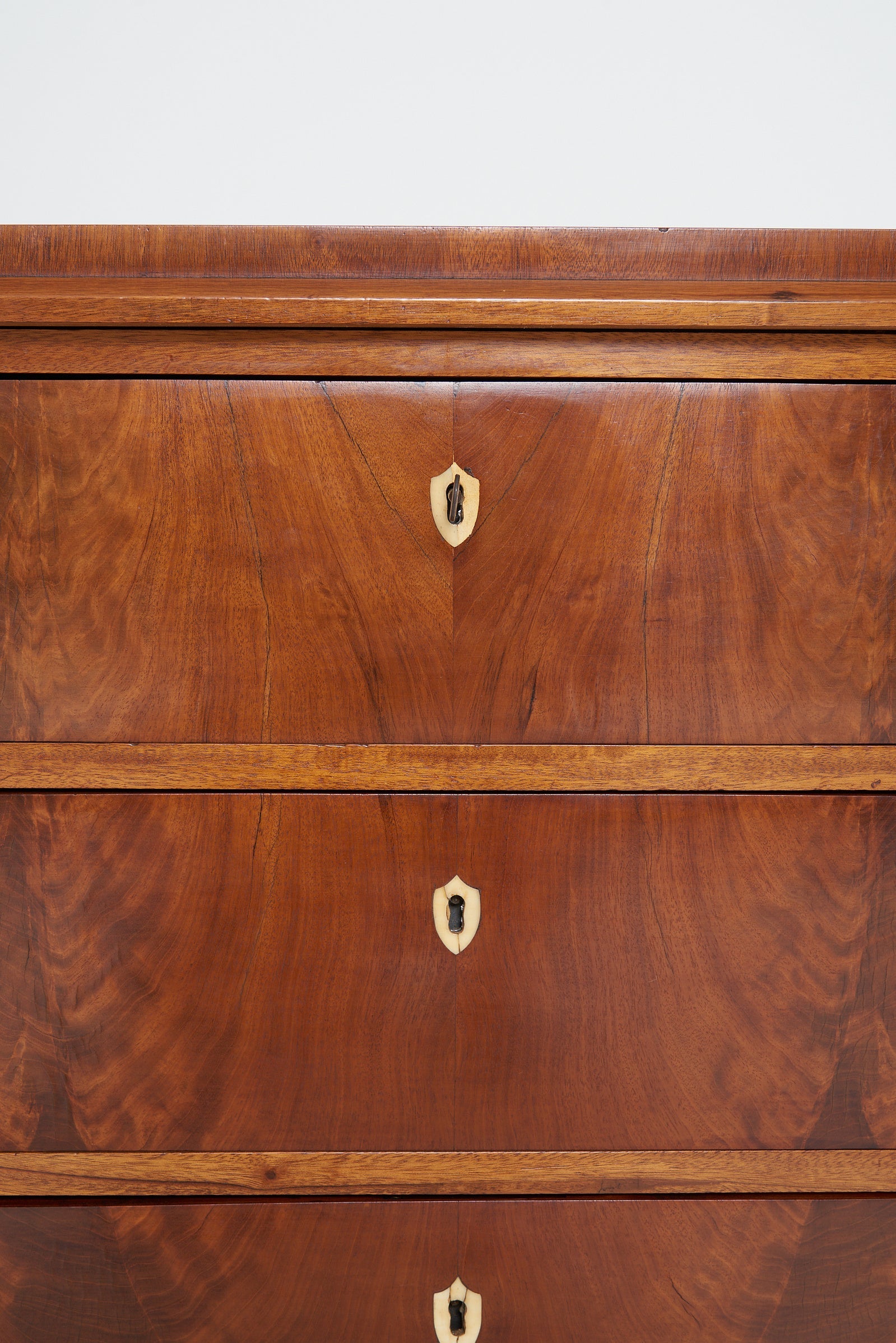 Neoclassical Mahogany Chest of Drawers