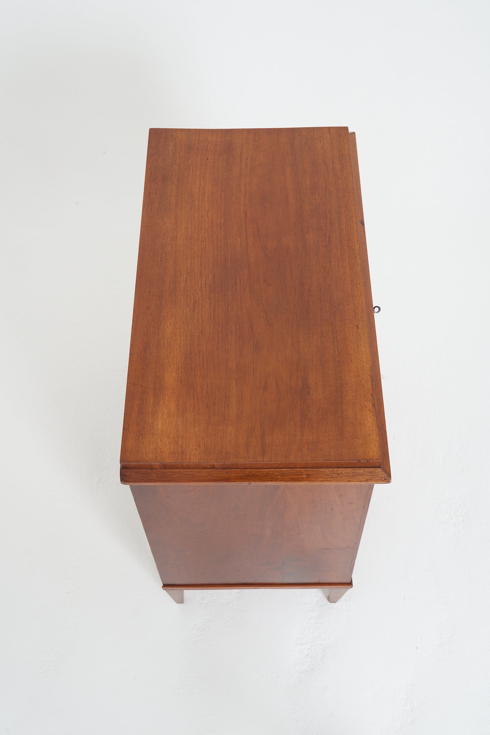 Neoclassical Mahogany Chest of Drawers