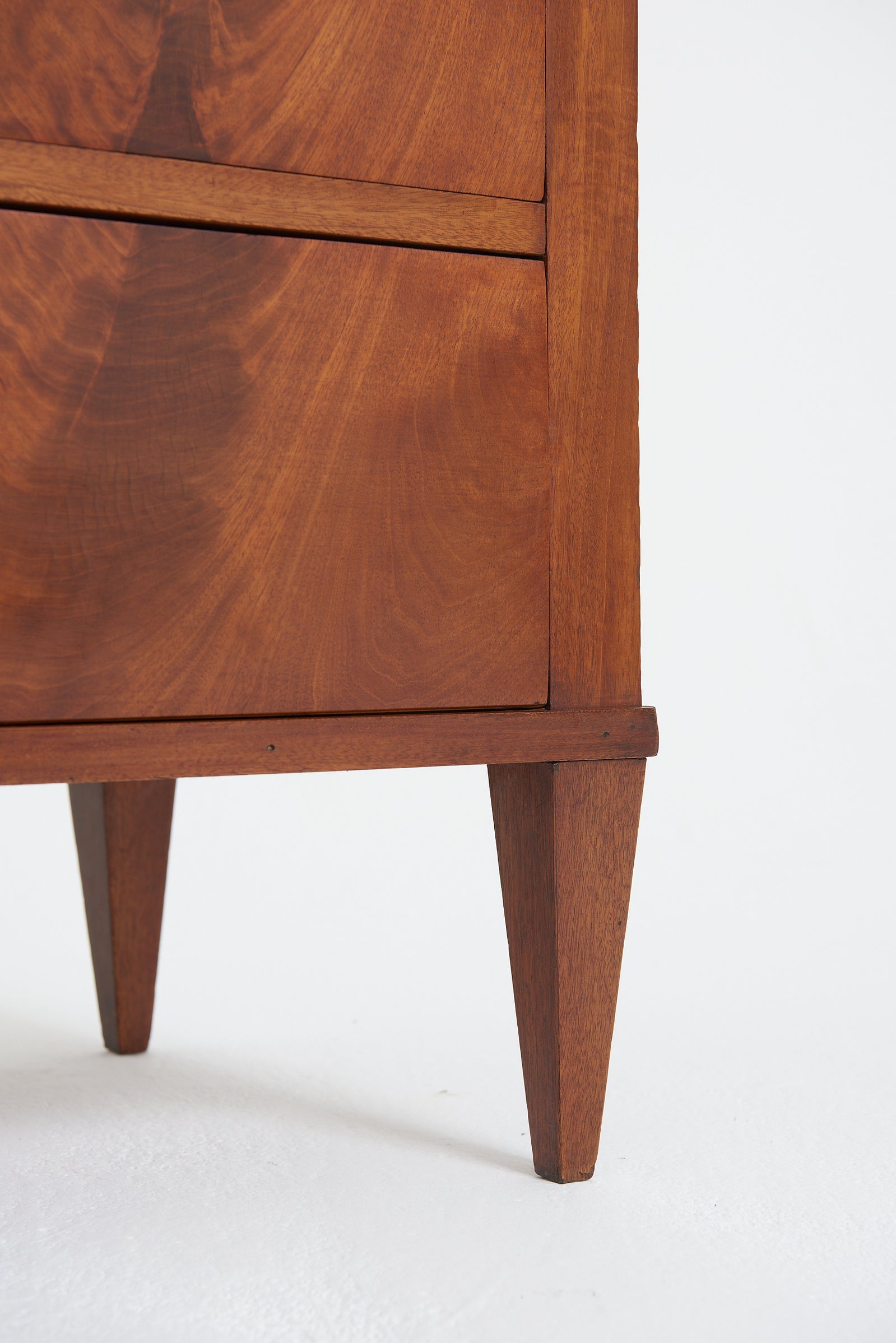 Neoclassical Mahogany Chest of Drawers