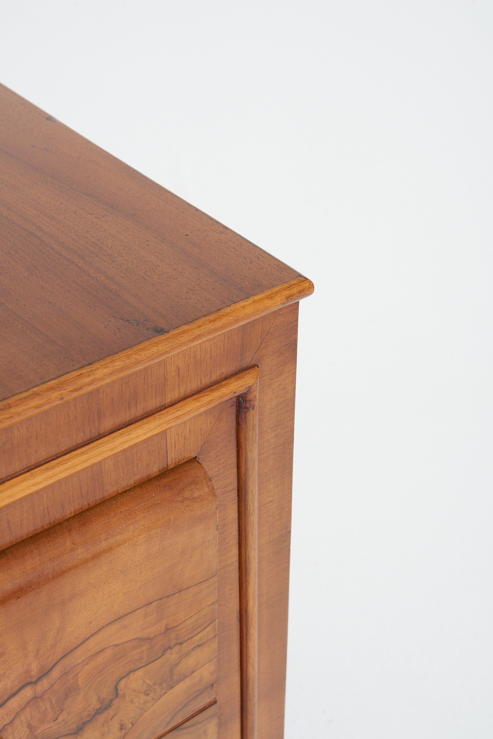 Art Deco Walnut Chest of Drawers