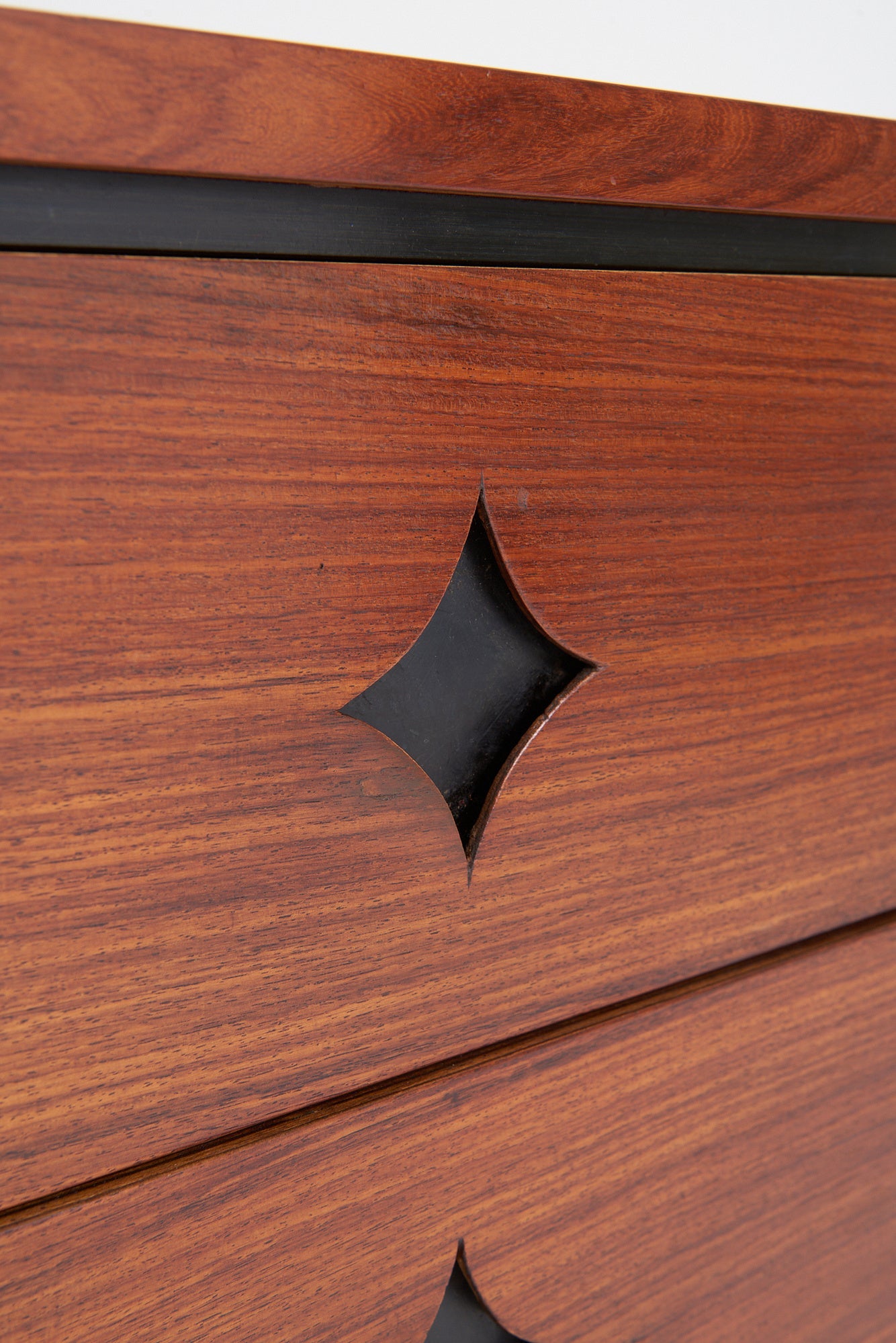 Mid-Century Chest of Drawers