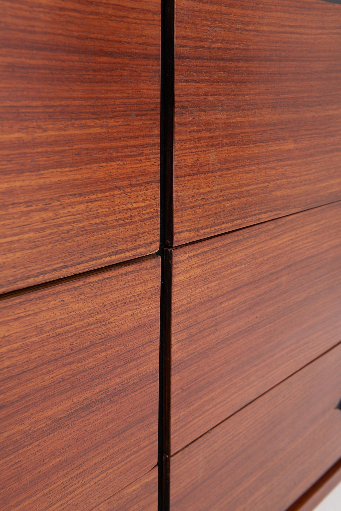 Mid-Century Chest of Drawers