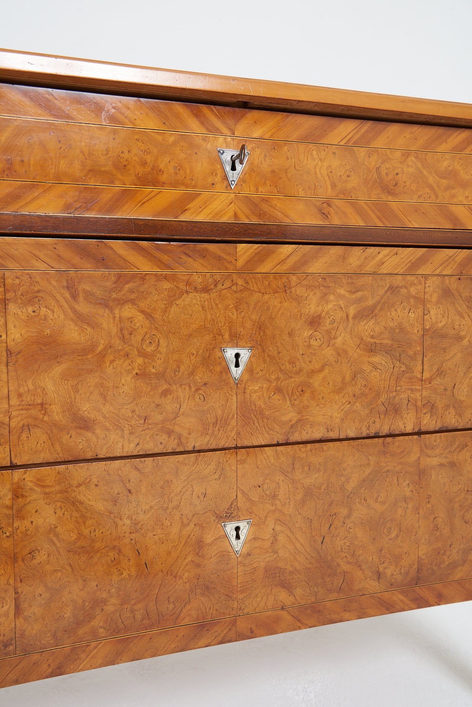 Early 19th Century Swedish Walnut Chest of Drawers