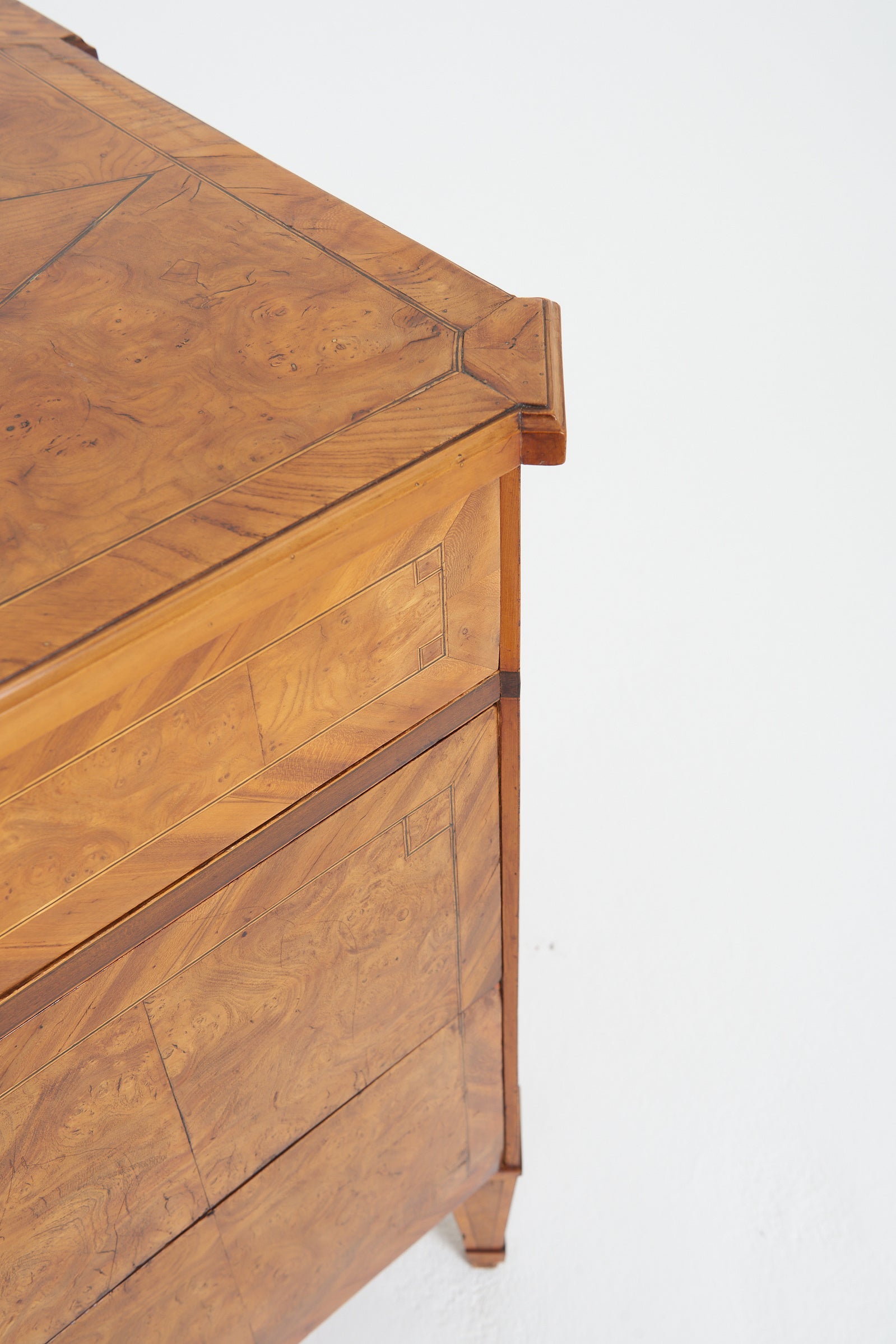Early 19th Century Swedish Walnut Chest of Drawers