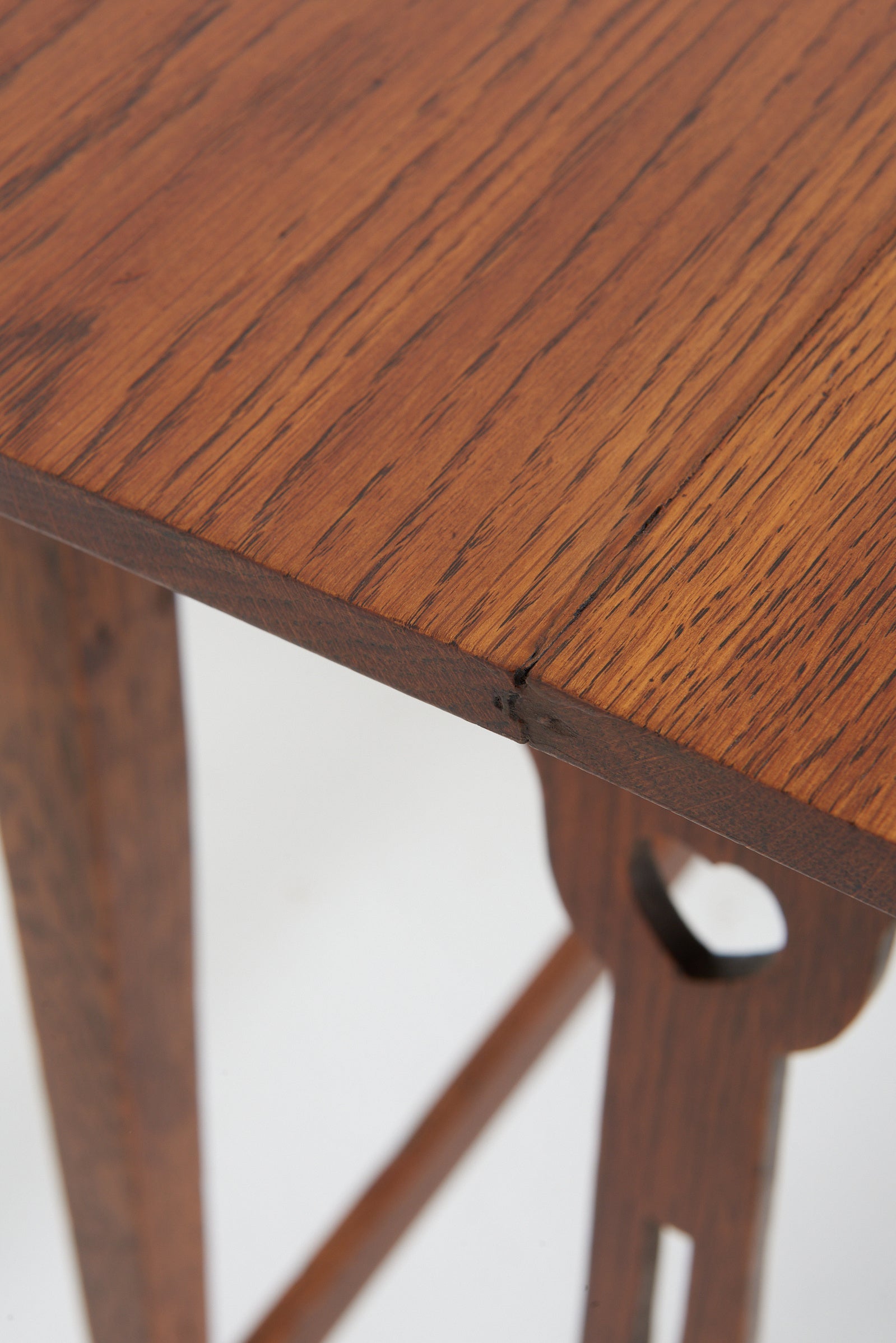 Arts & Crafts Oak Side Table