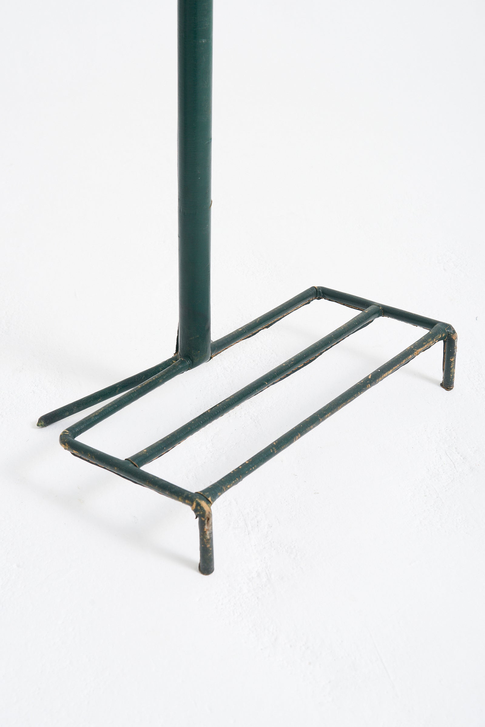 Saddle-Stitched Green Leather Valet