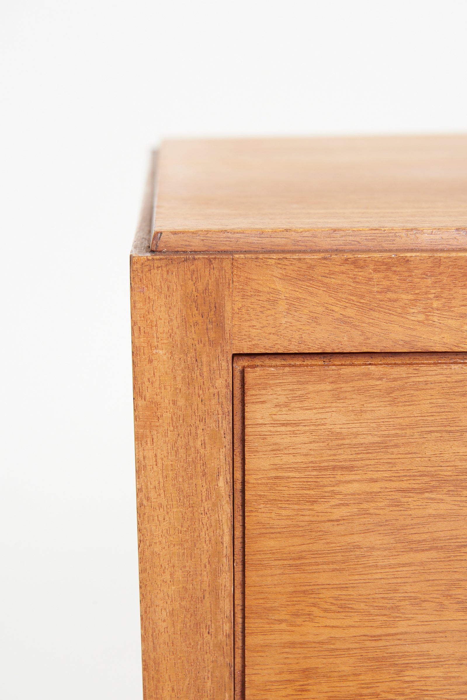 Pair of Mid-Century Chests of Drawers