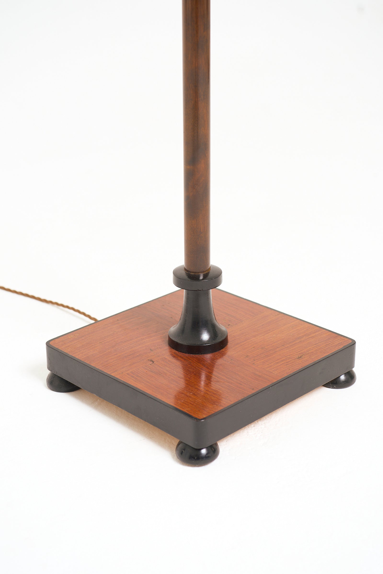 Swedish Grace Floor Lamp