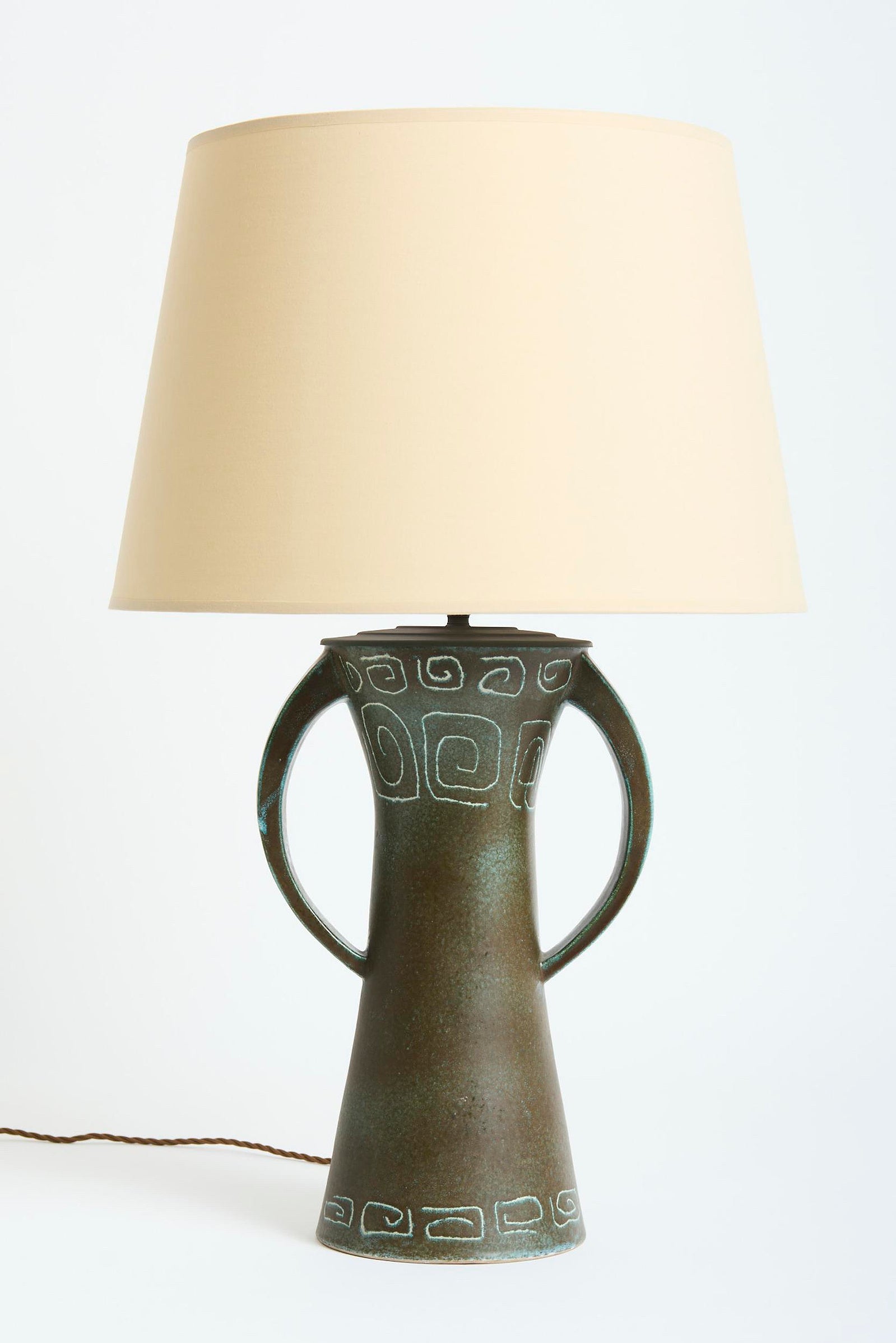 9720- Ceramic Table Lamp
