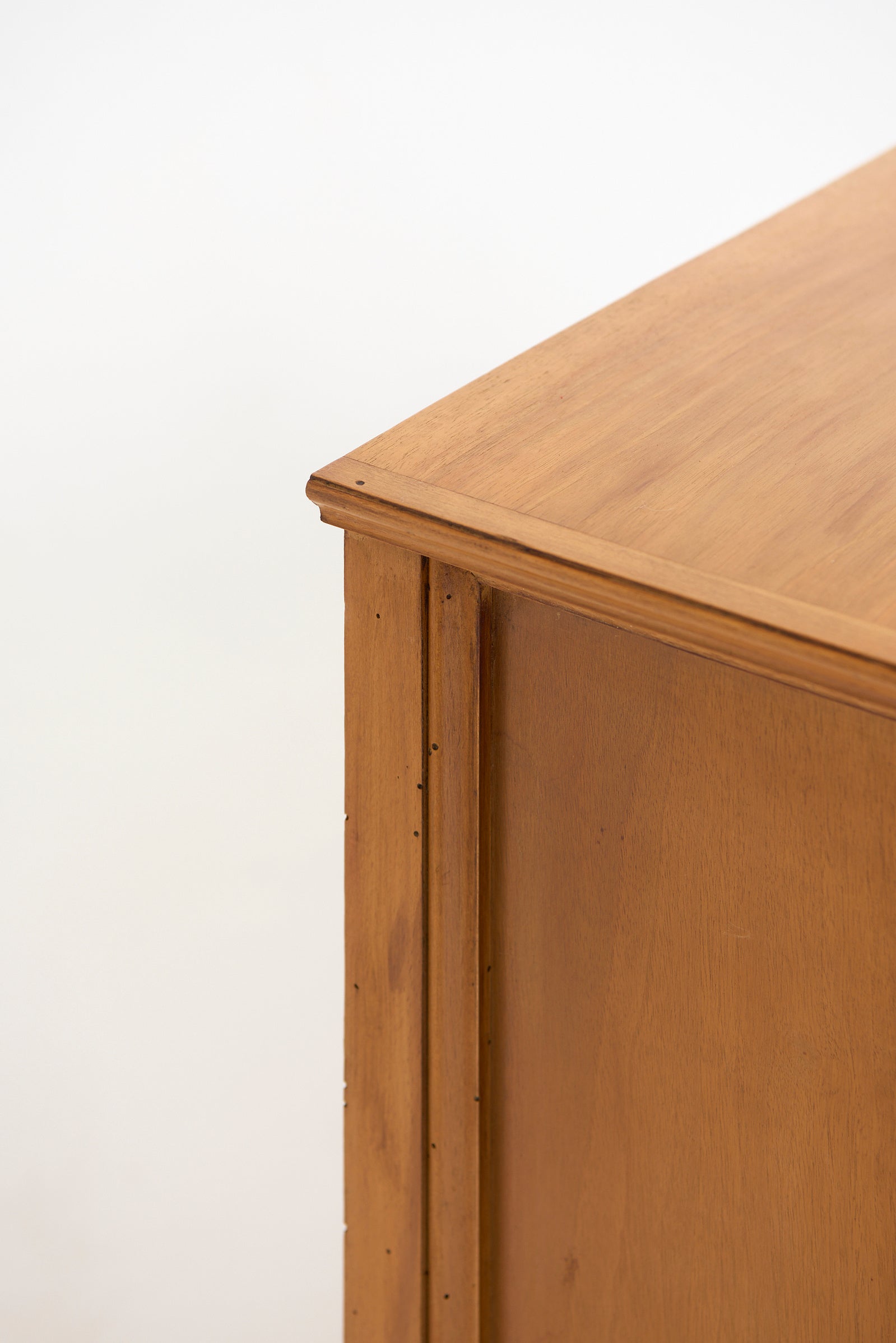 Italian Mid-Century Chest of Drawers