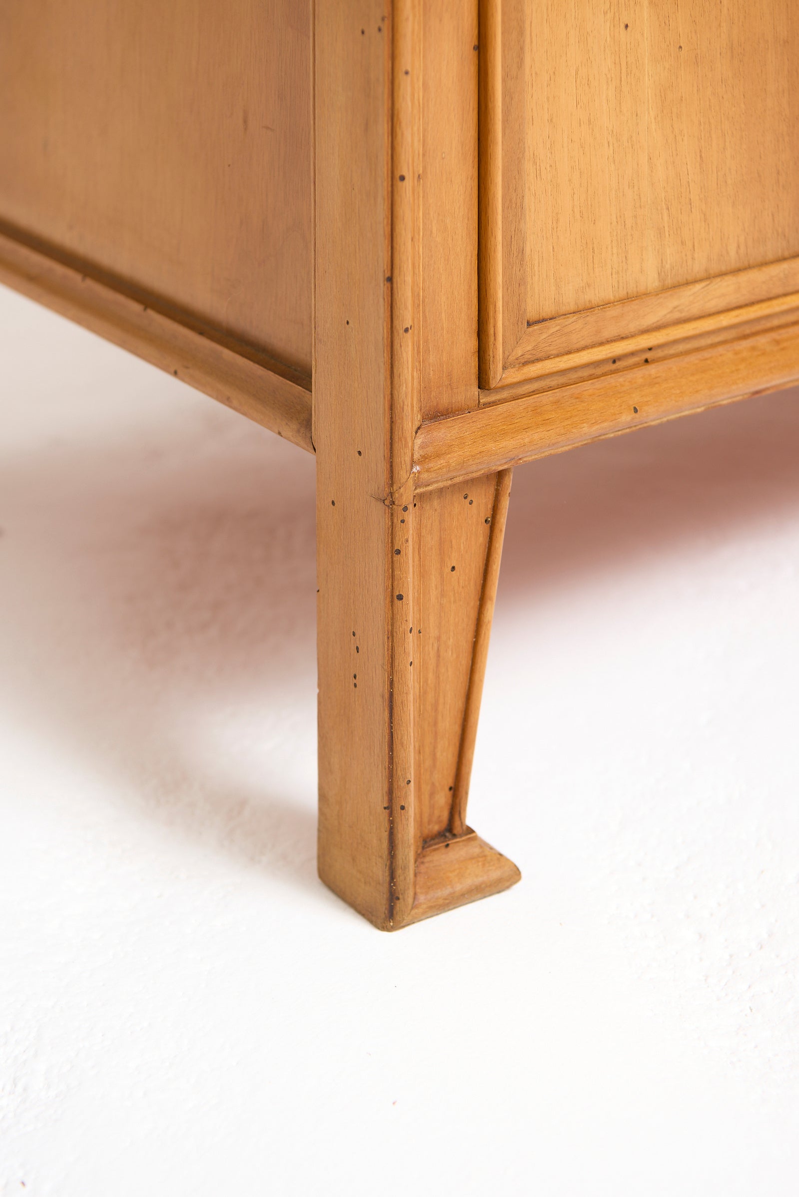 Italian Mid-Century Chest of Drawers