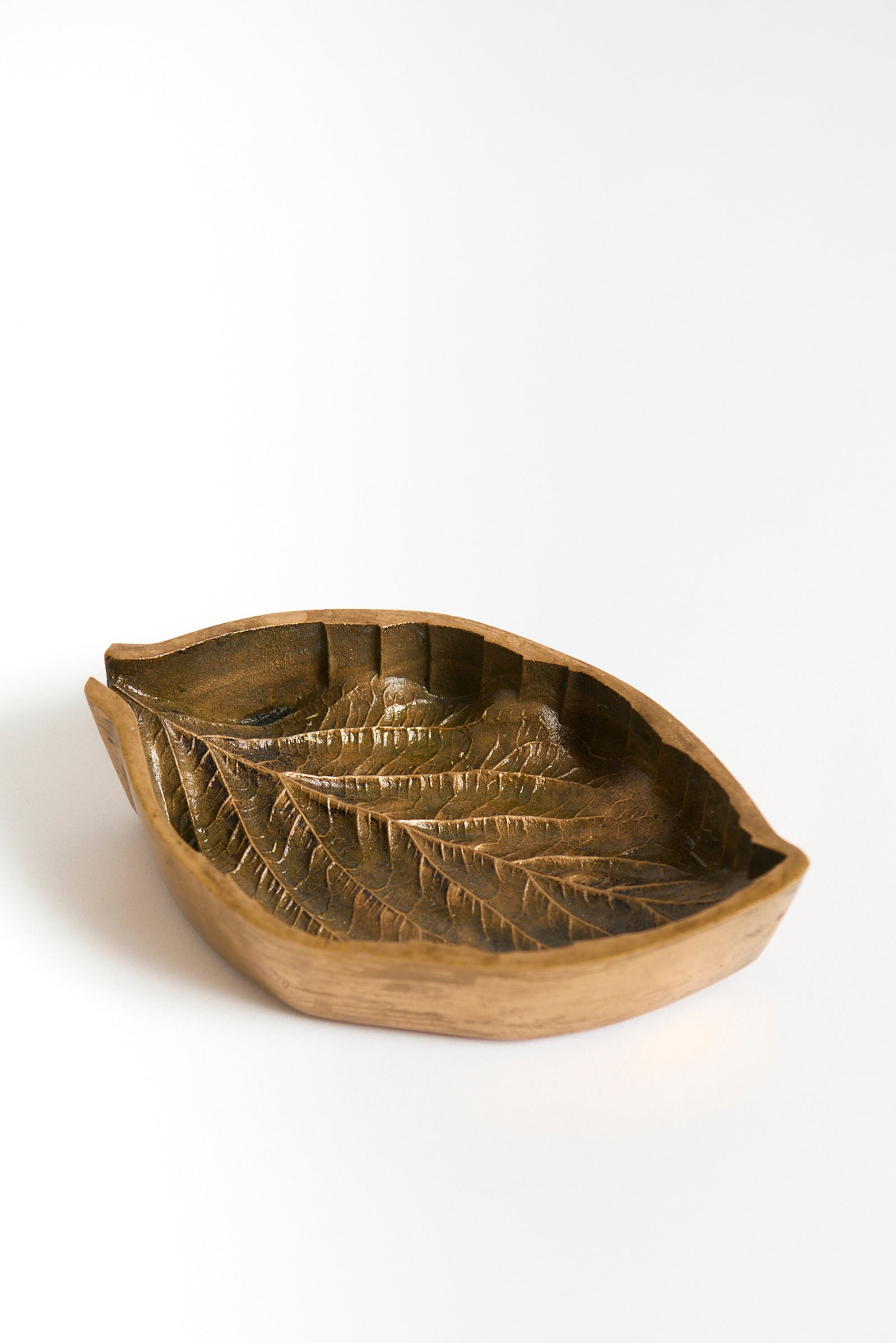 9819- Bronze Leaf Bowl by Monique Gerber