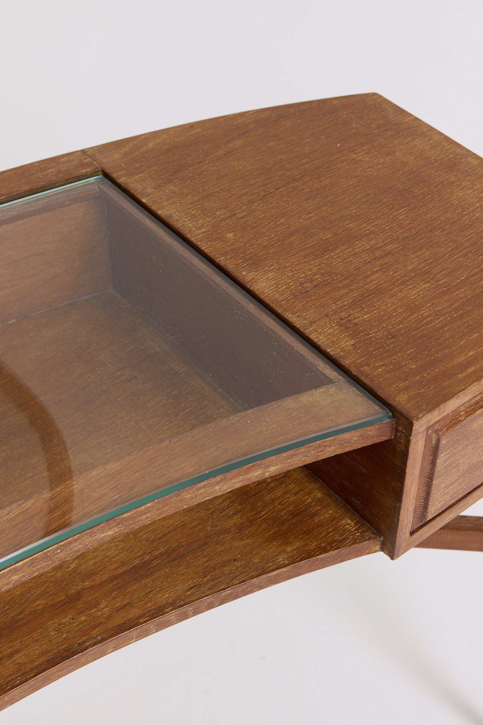 Italian Modern Dressing Table